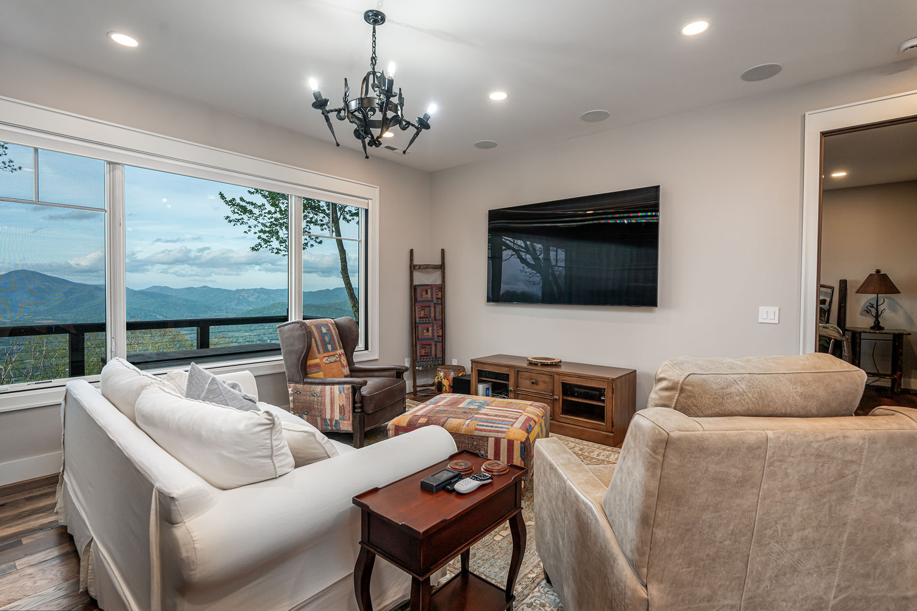 376 Wandering Trail