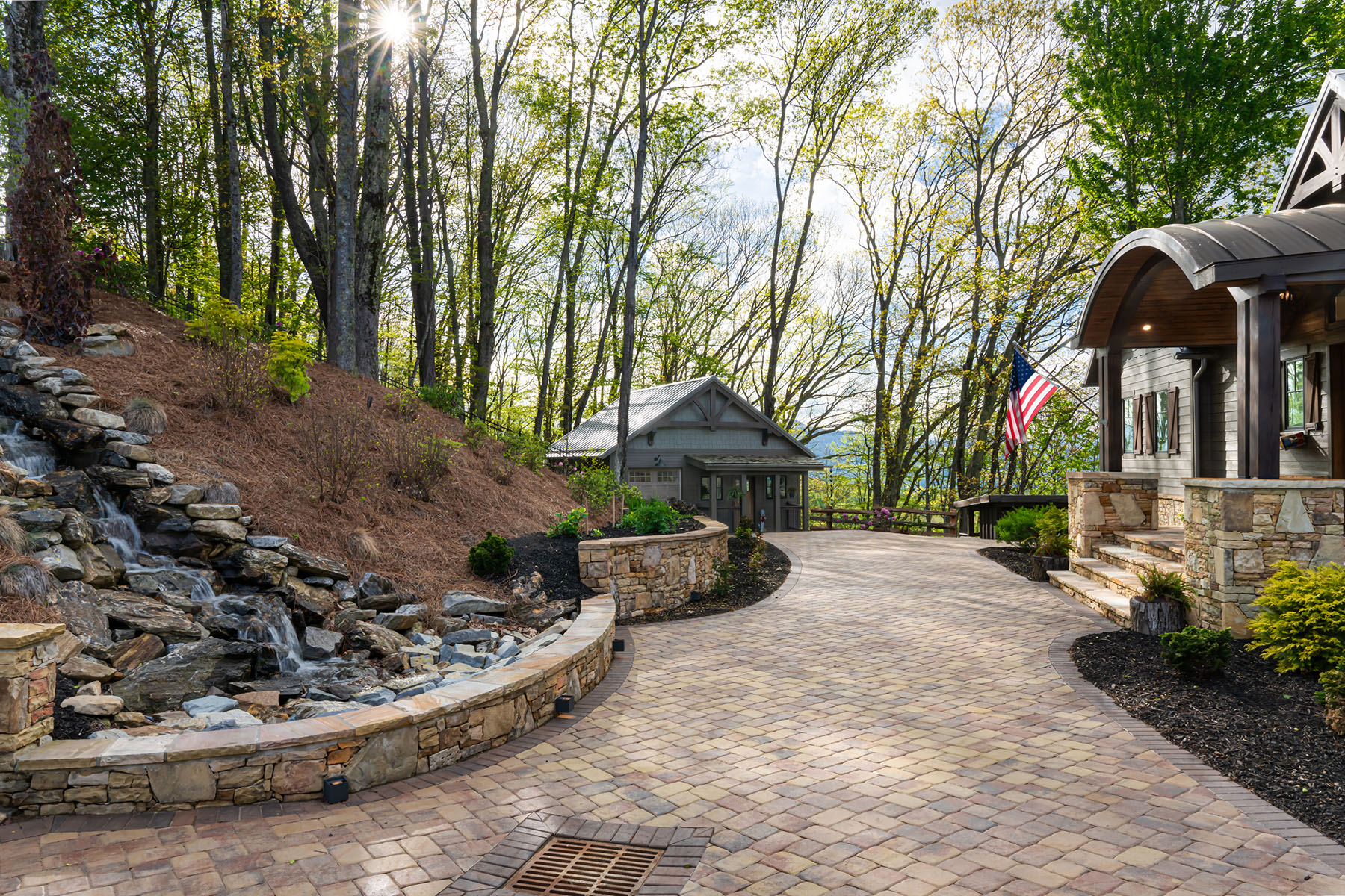 376 Wandering Trail