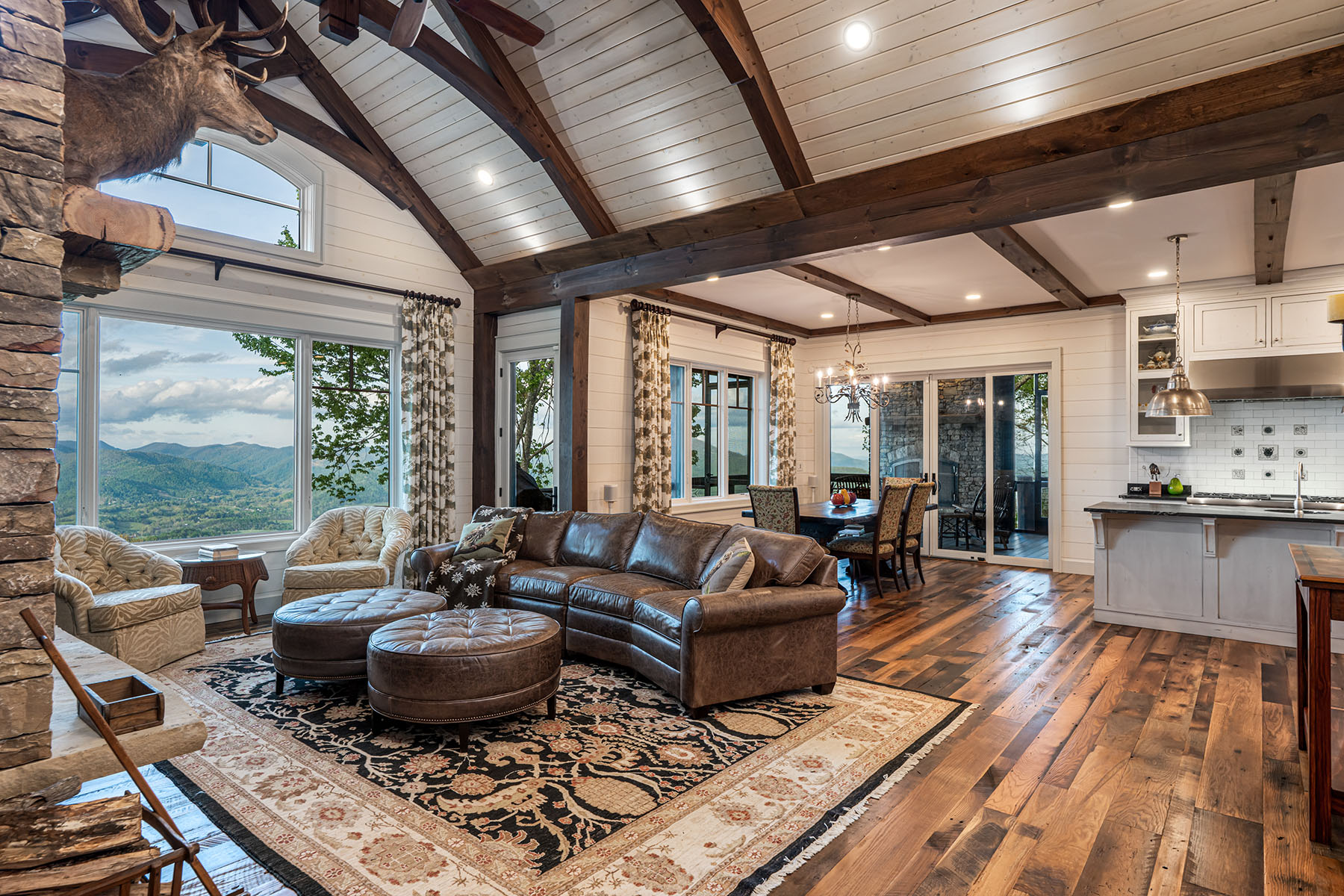 376 Wandering Trail