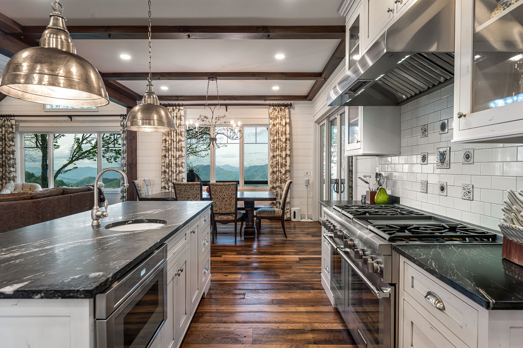 376 Wandering Trail