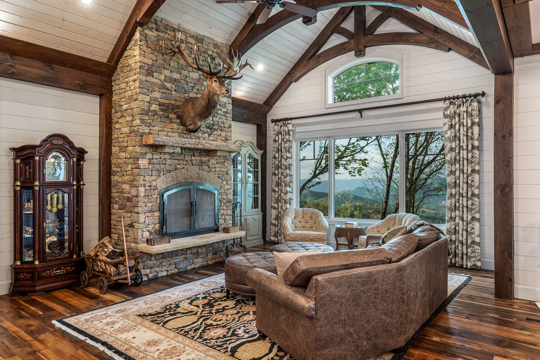 376 Wandering Trail
