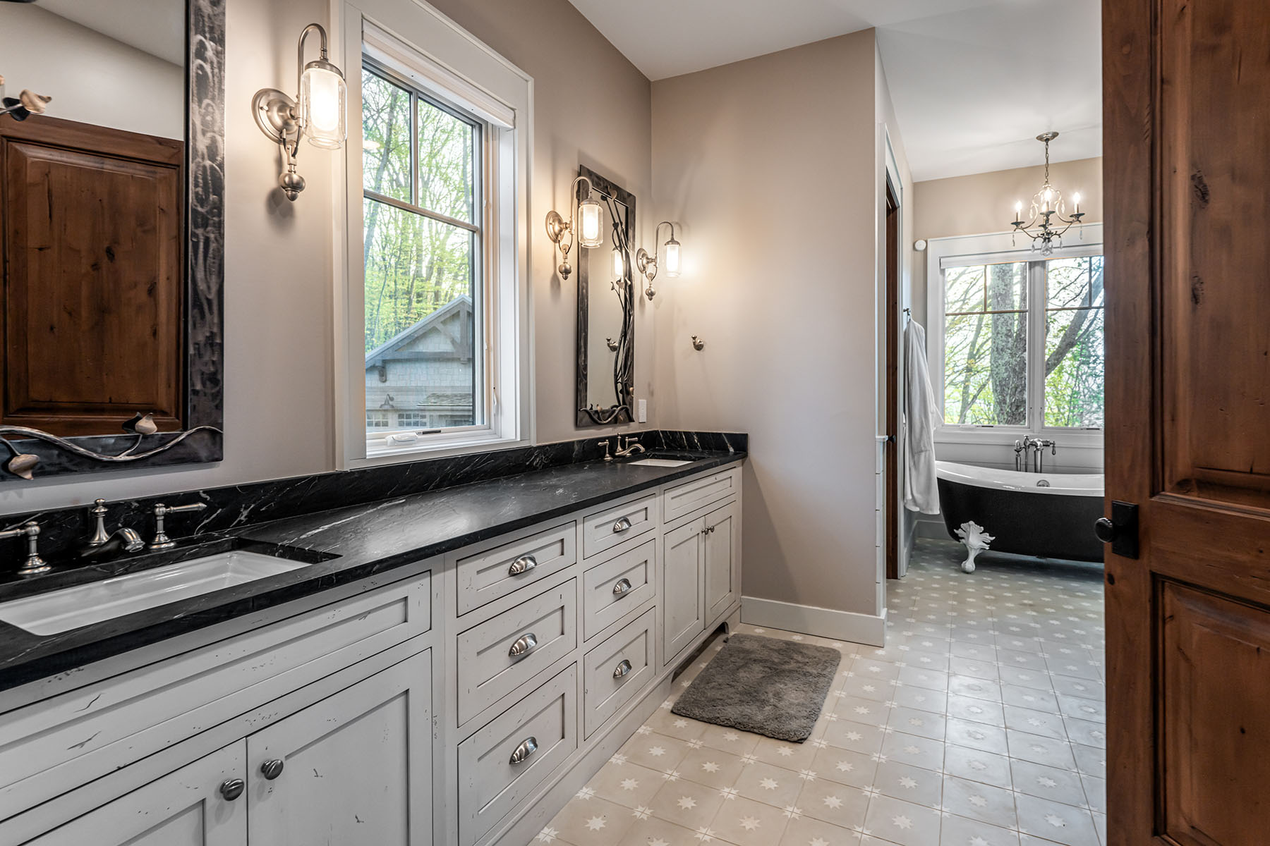 376 Wandering Trail