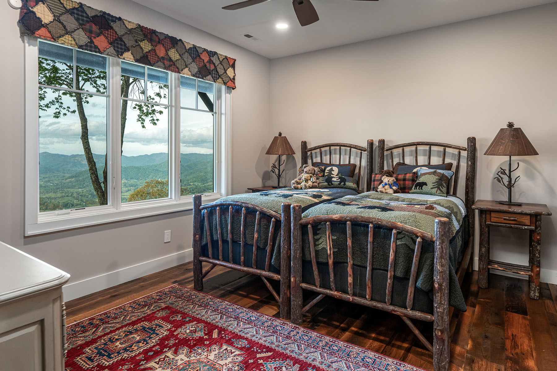 376 Wandering Trail