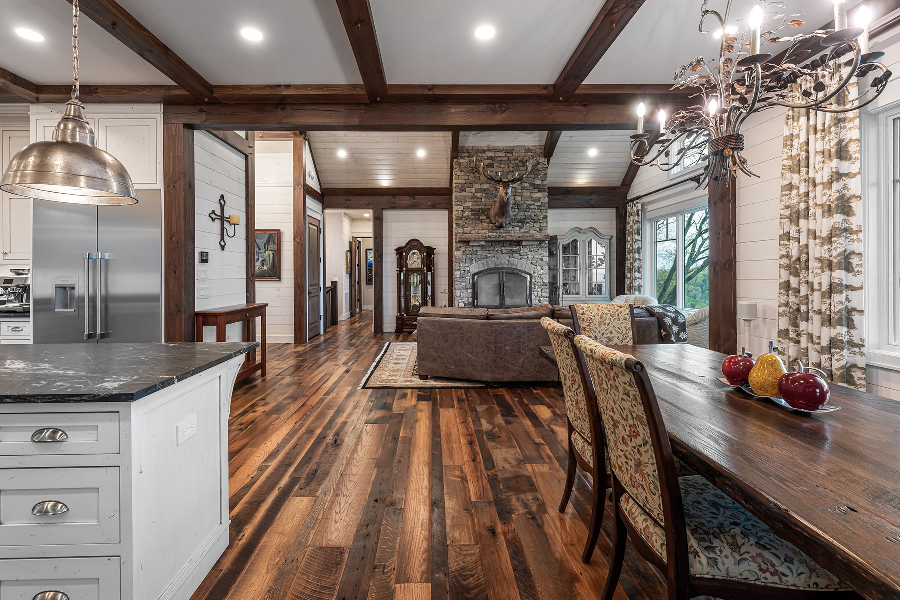 376 Wandering Trail