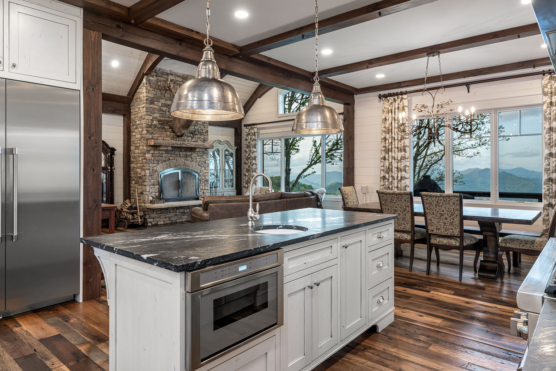 376 Wandering Trail