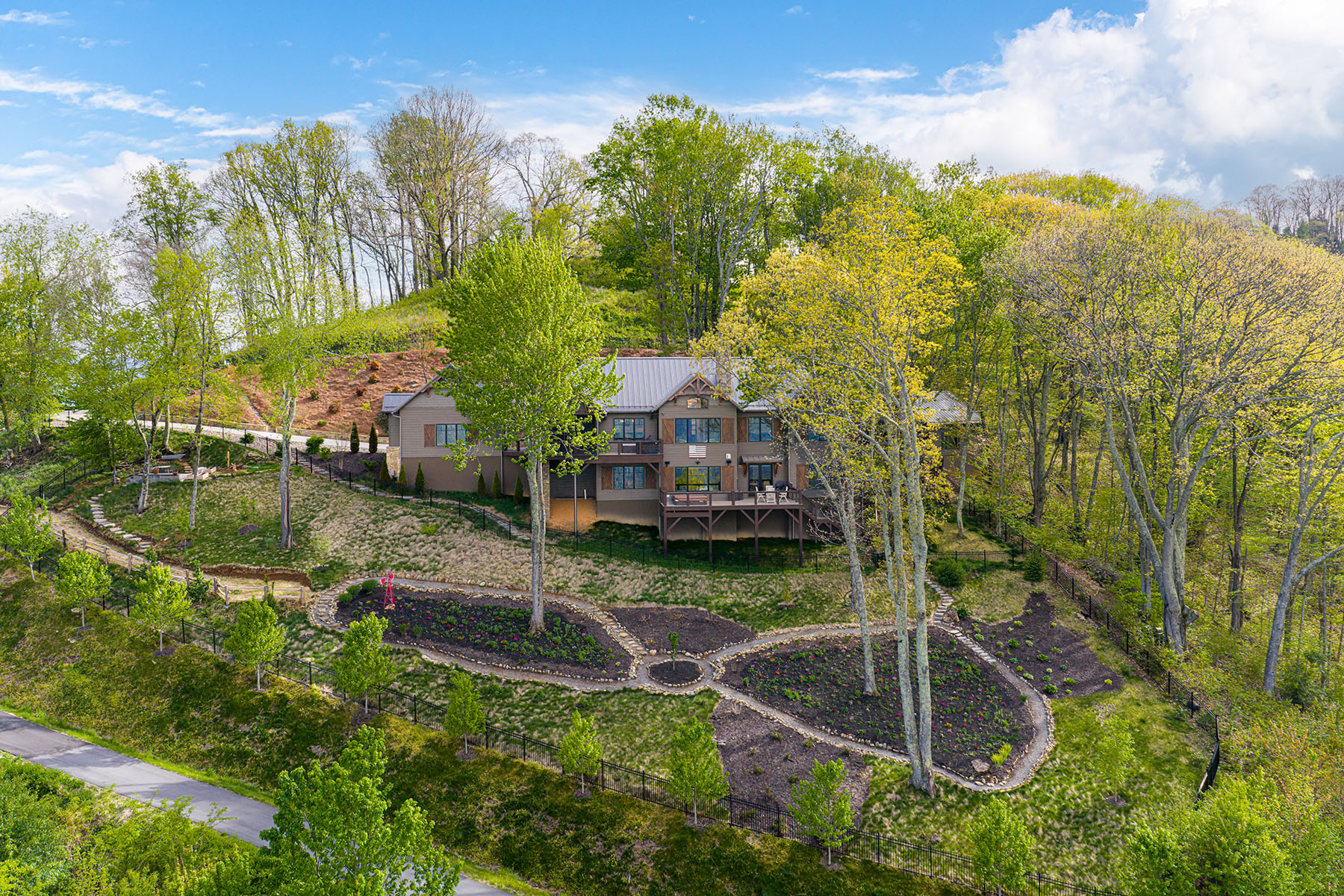 376 Wandering Trail