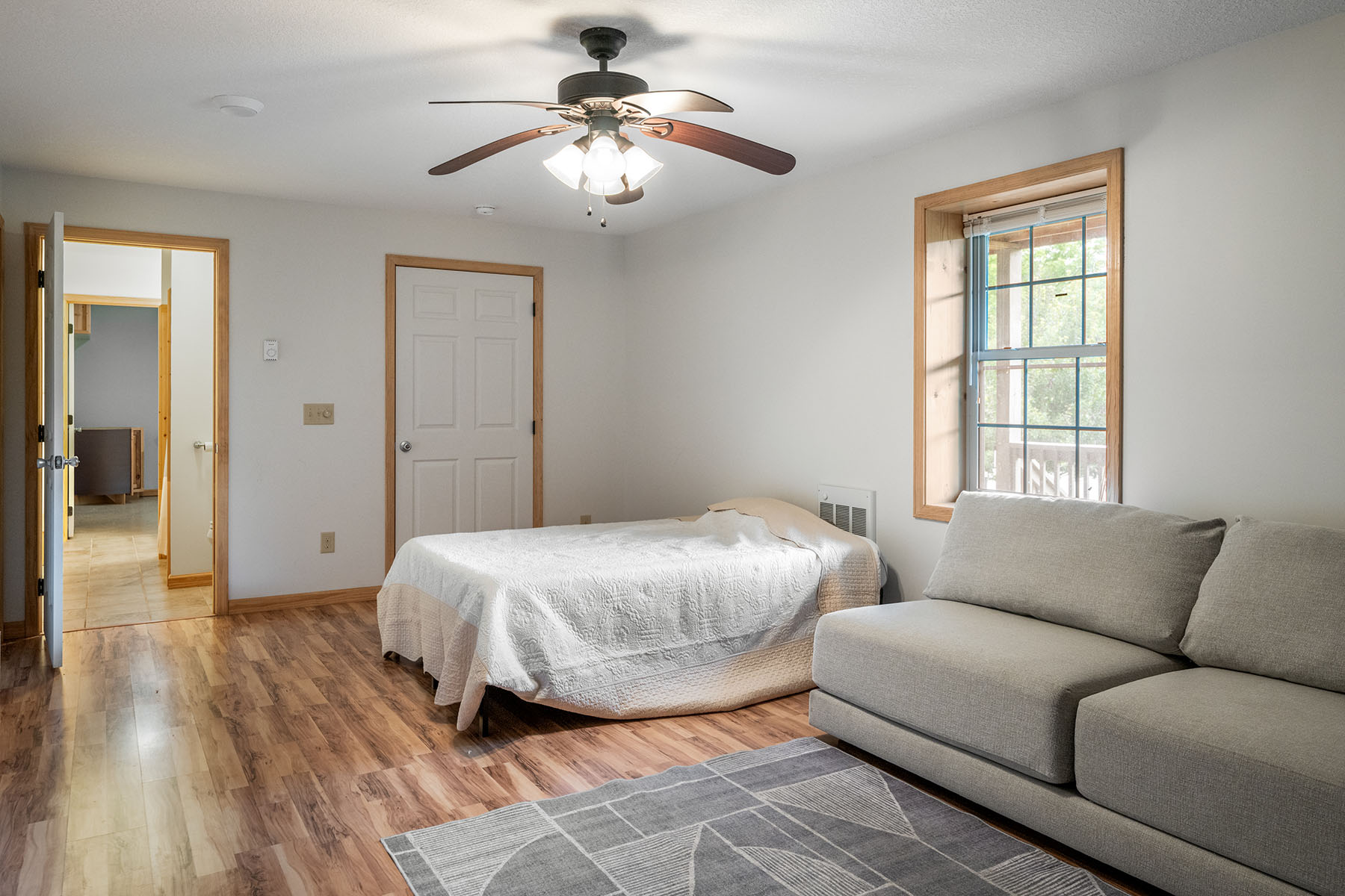 980 S River Road