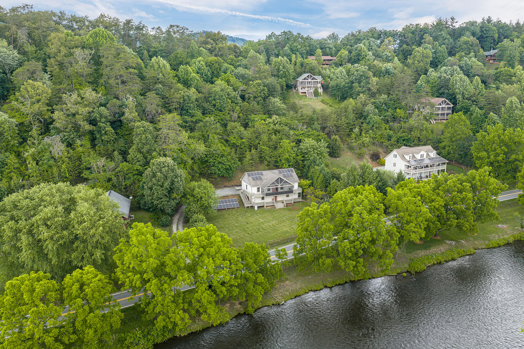 980 S River Road