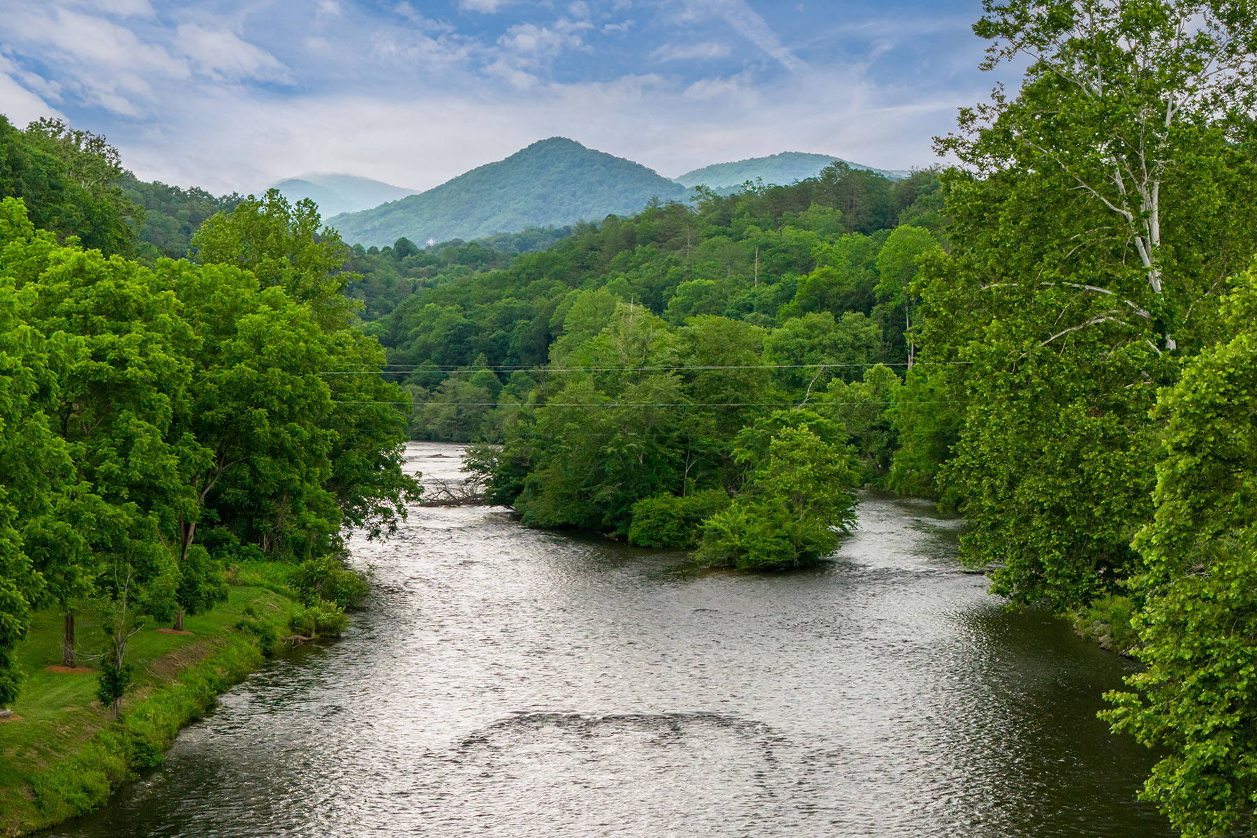 980 S River Road