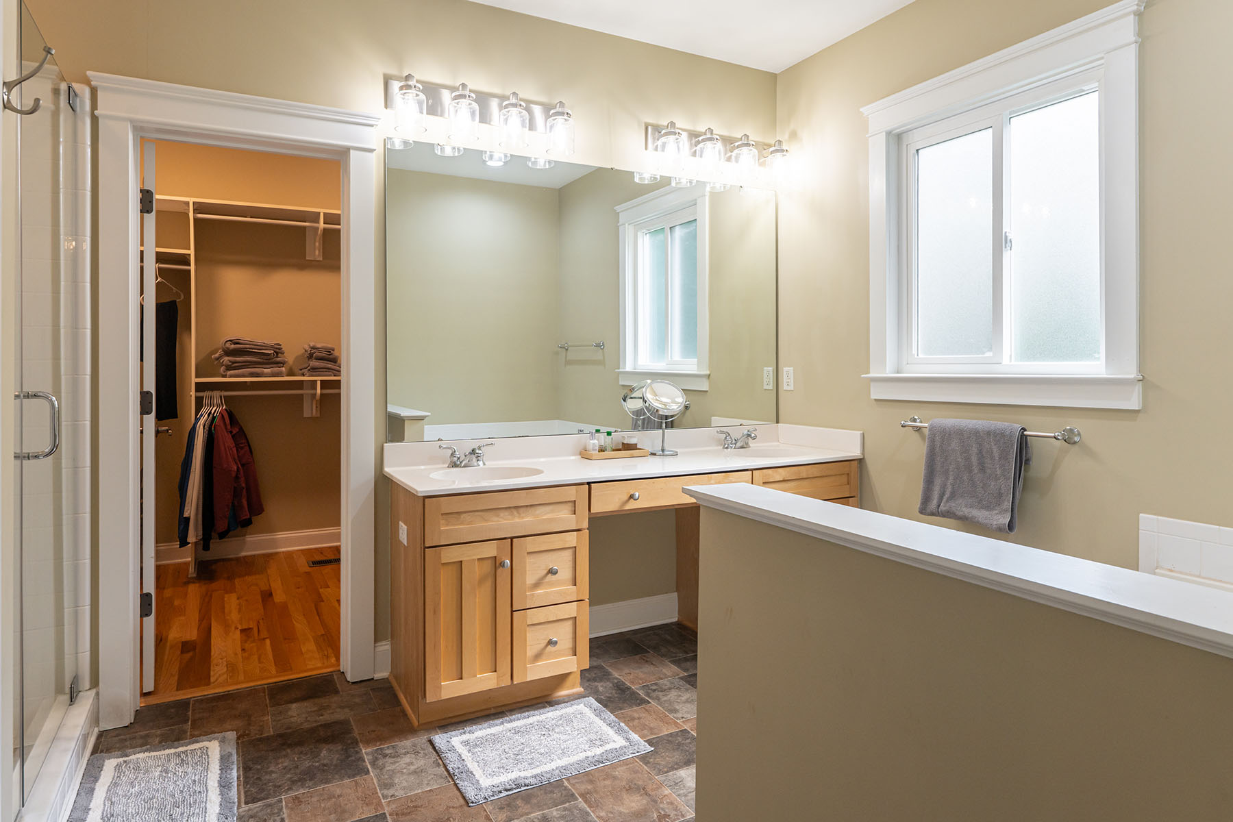 1328 Heathbrook Circle