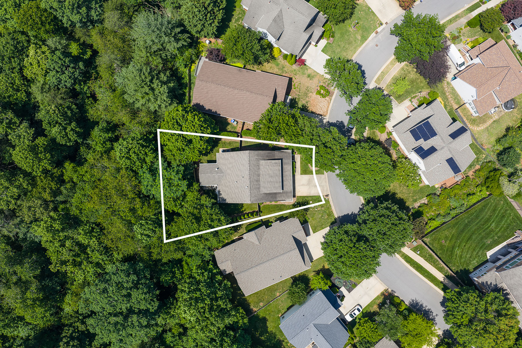 1328 Heathbrook Circle