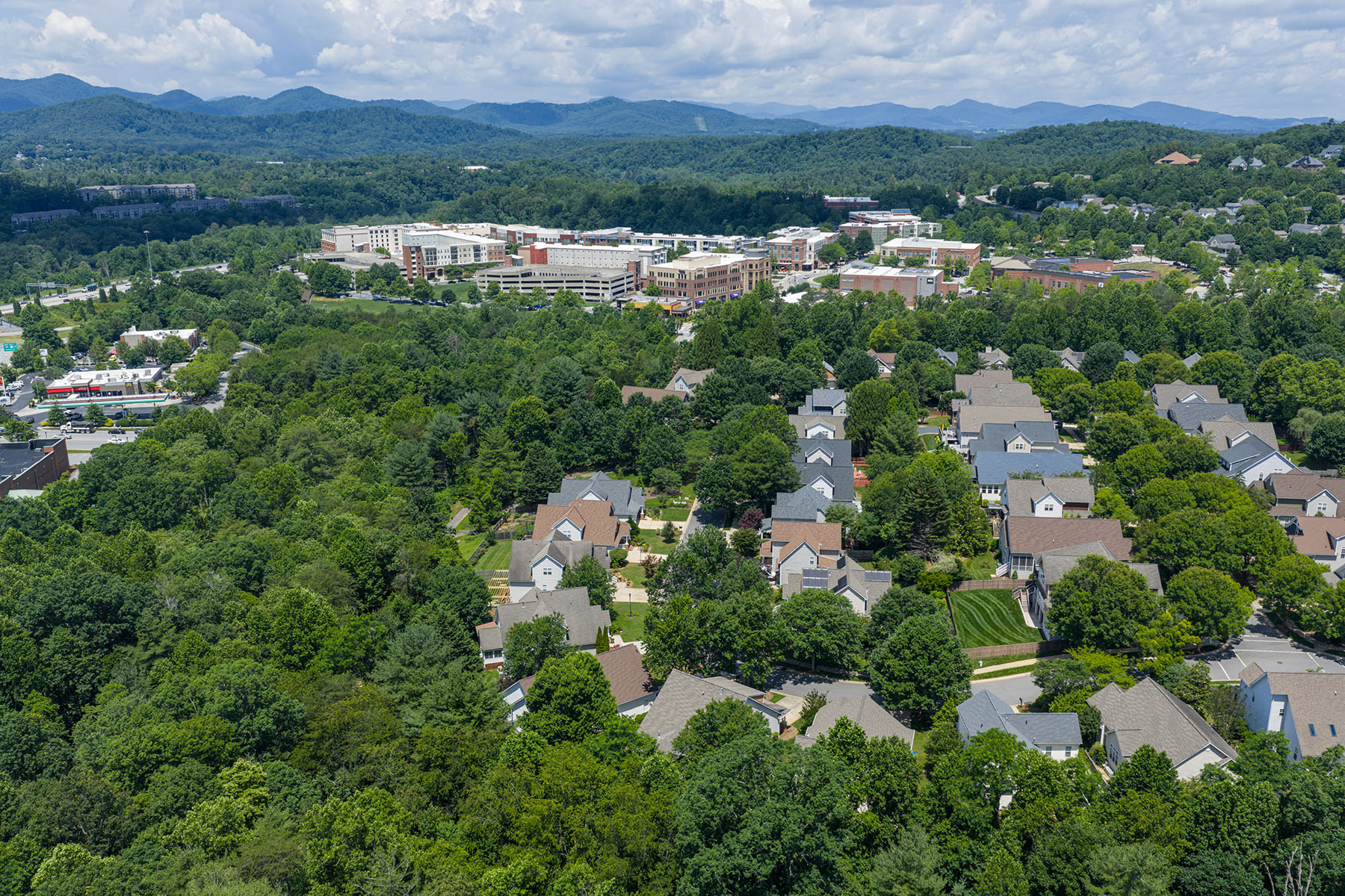 1328 Heathbrook Circle