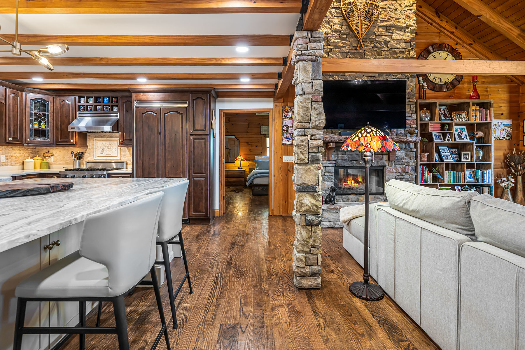 580 Flying Hawk Trail
