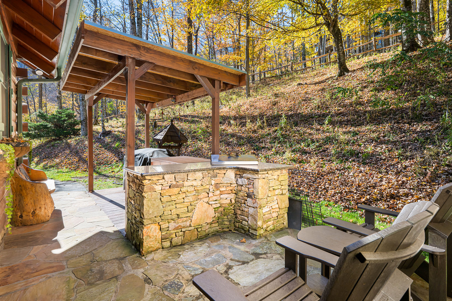 580 Flying Hawk Trail