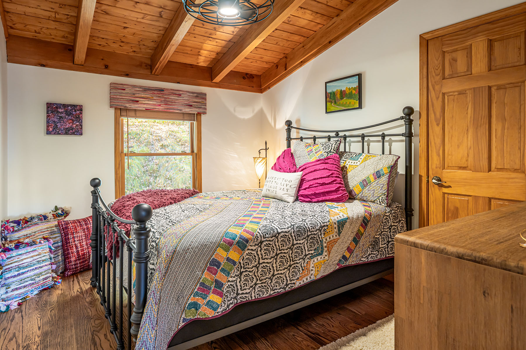 580 Flying Hawk Trail
