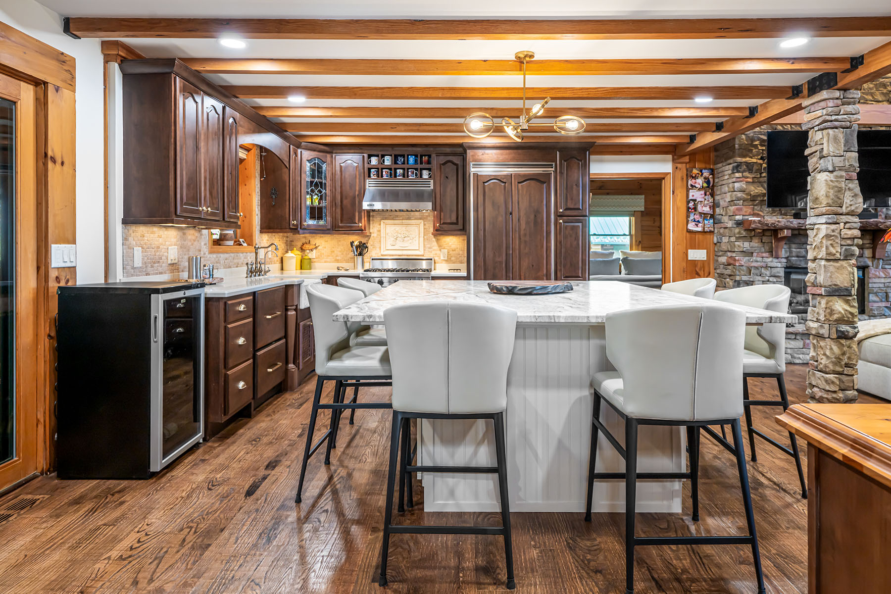 580 Flying Hawk Trail
