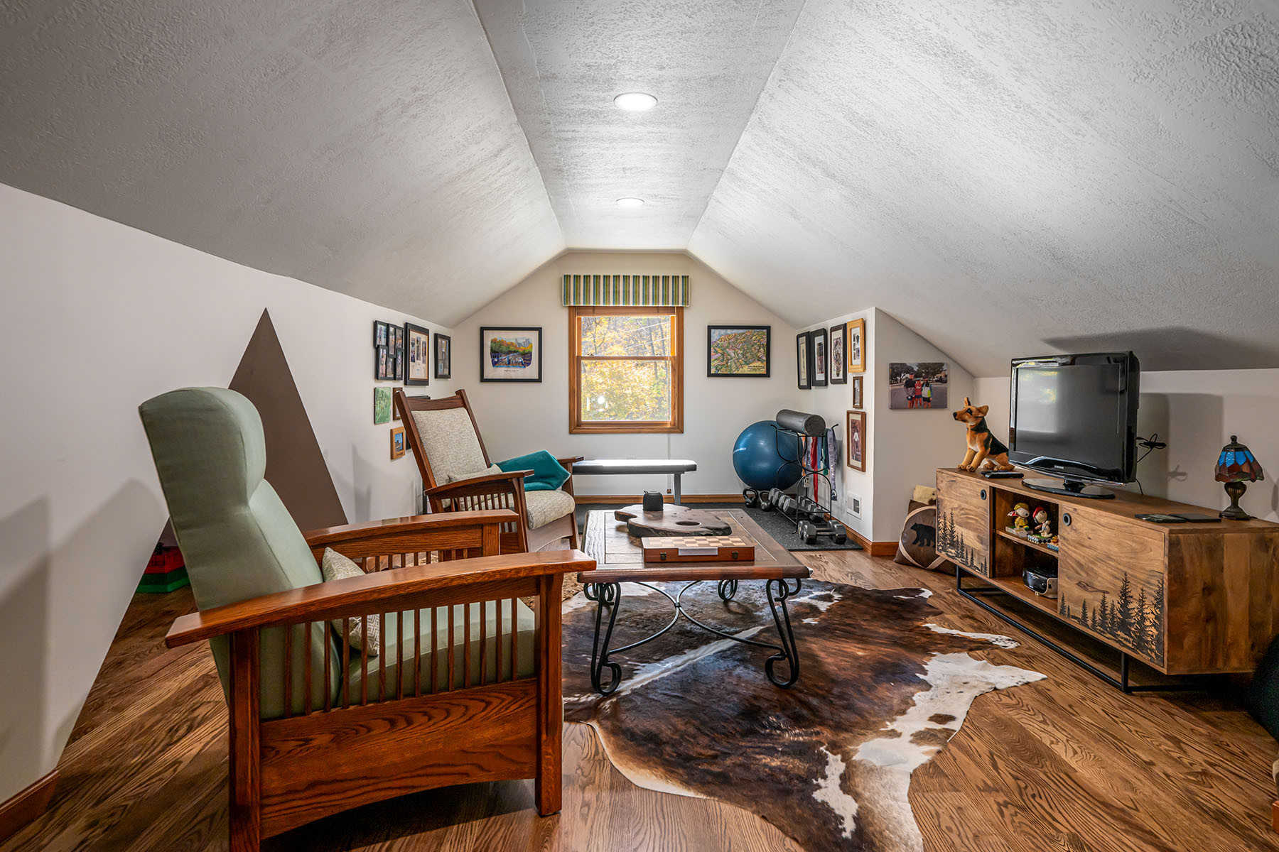 580 Flying Hawk Trail