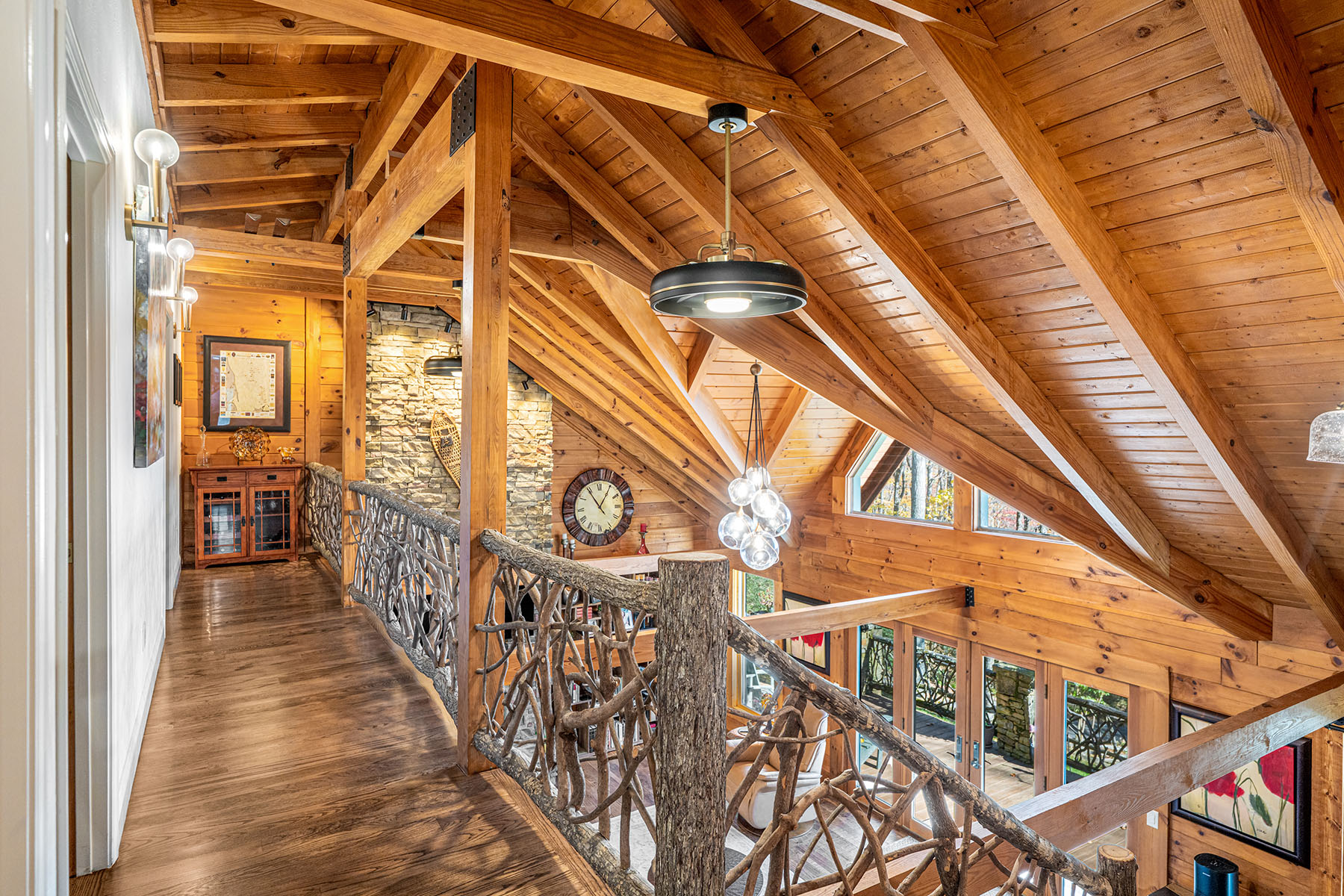 580 Flying Hawk Trail