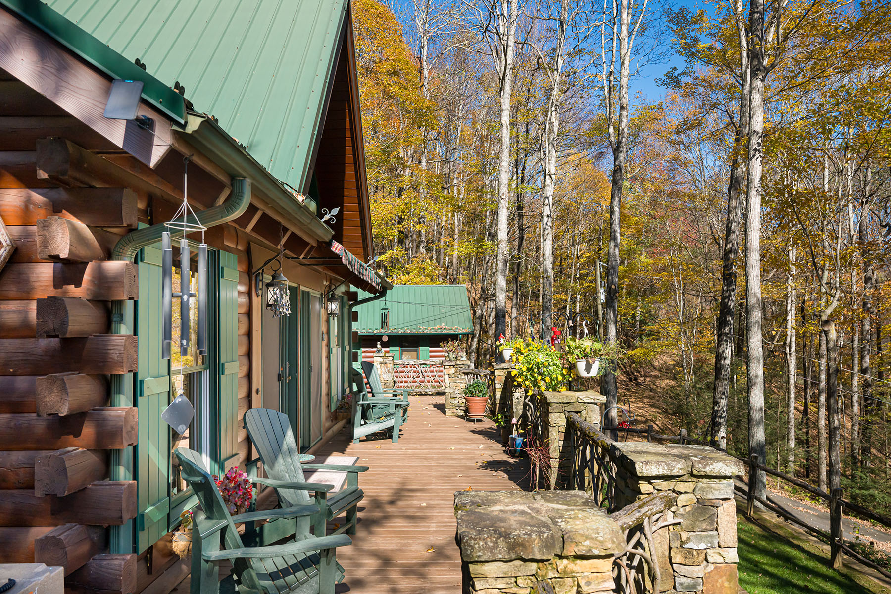 580 Flying Hawk Trail