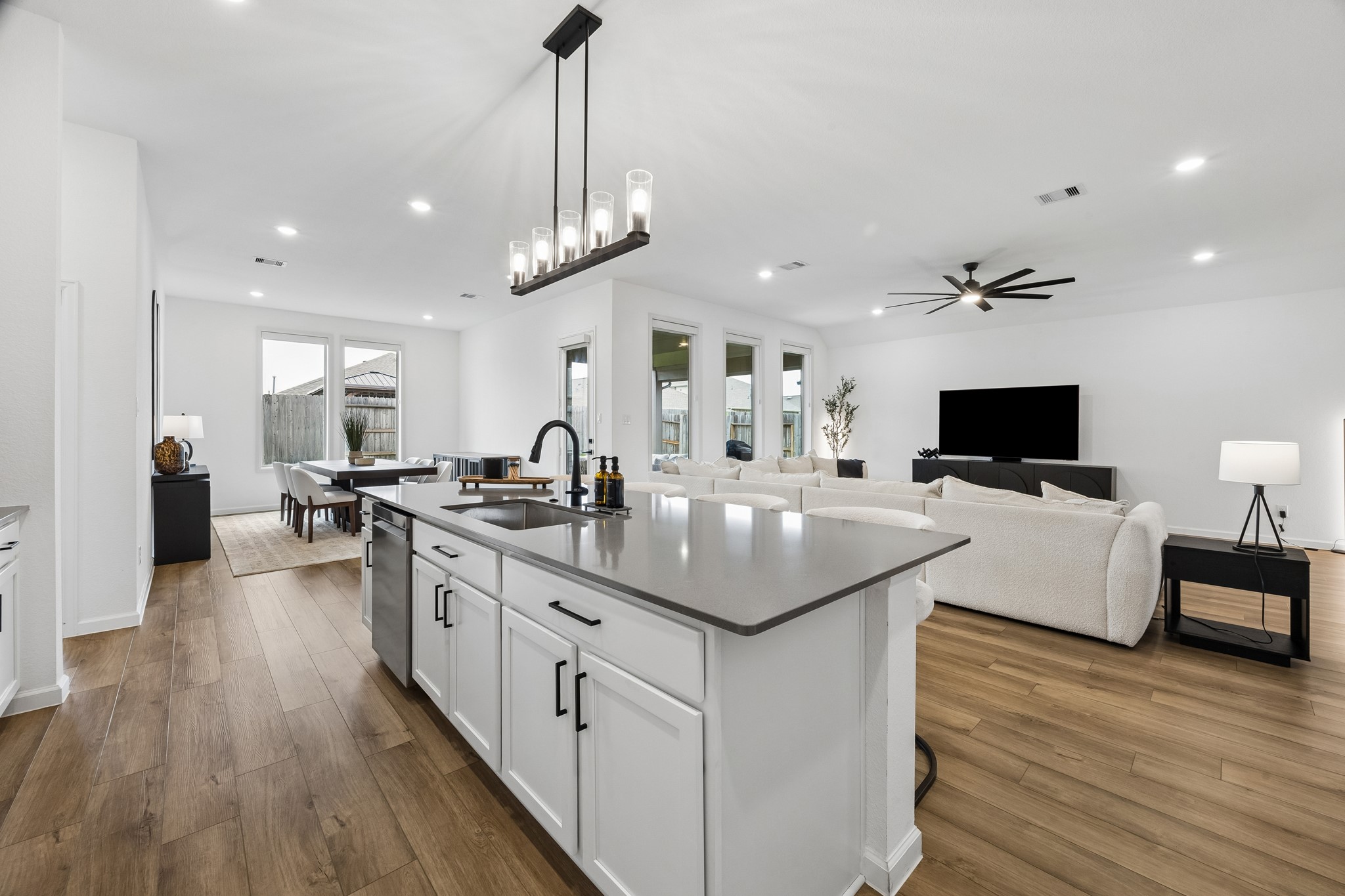 2118 Cottage Bridge Road