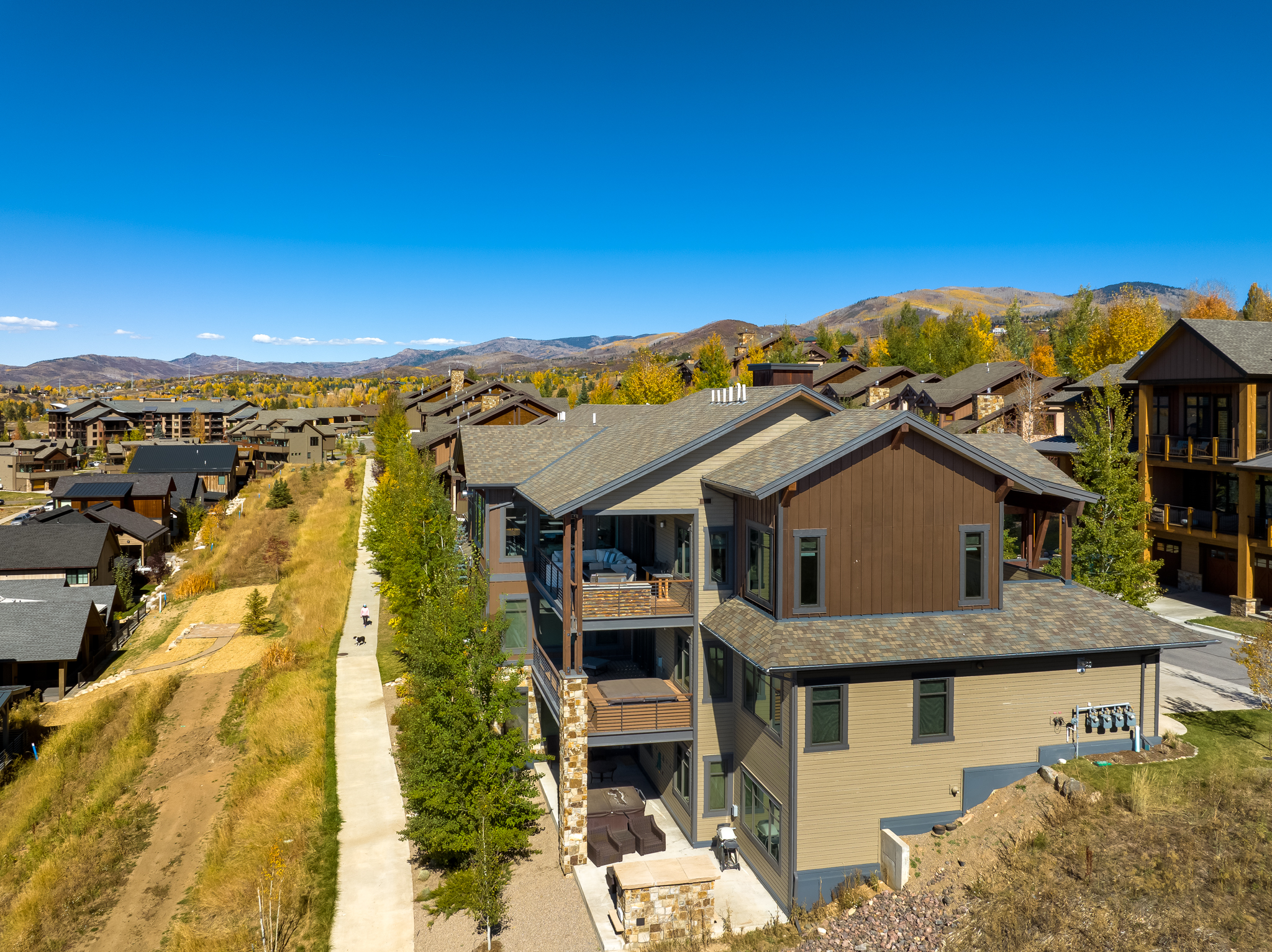 1275 Eagle Glen Drive Unit #300 