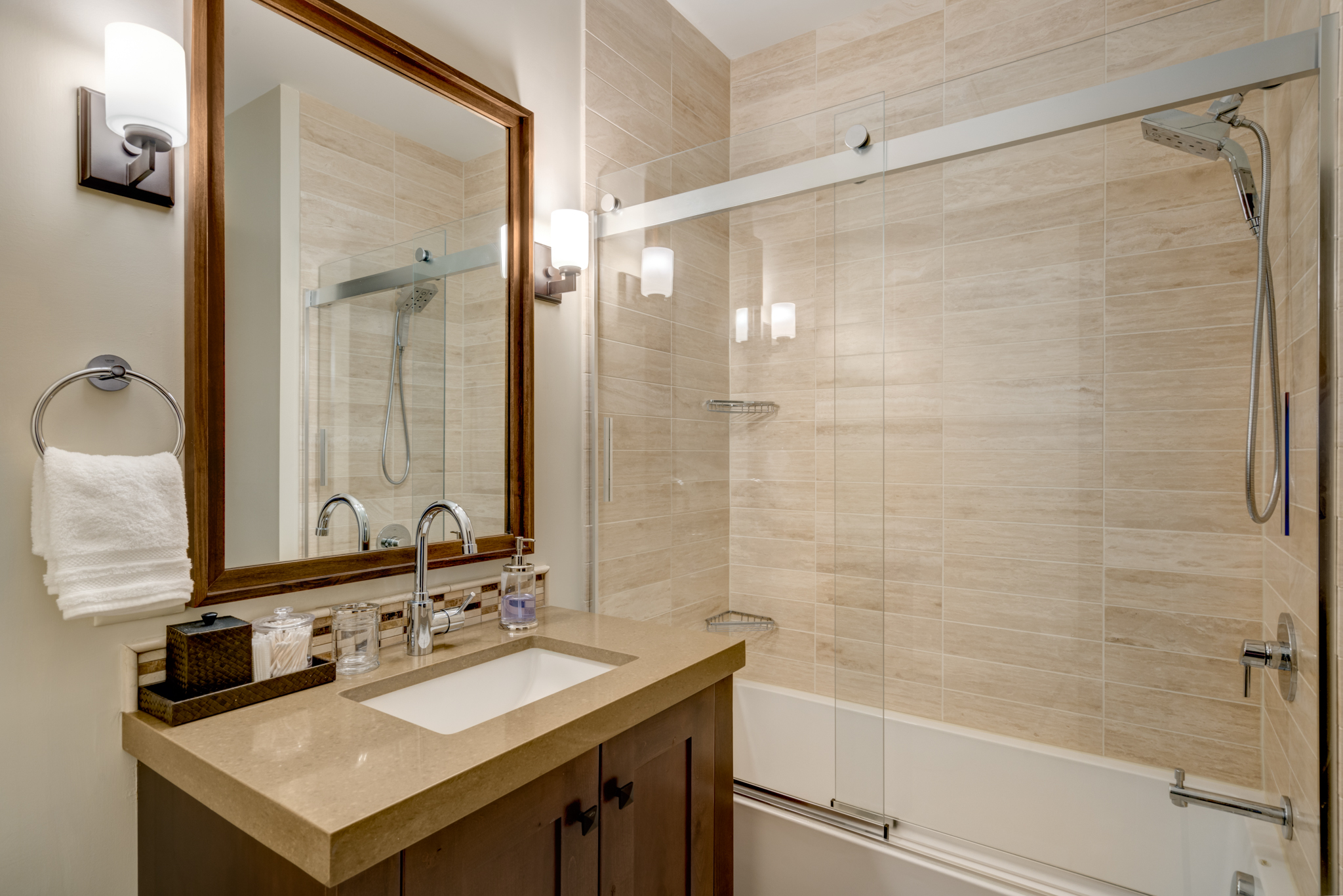 1275 Eagle Glen Drive Unit #300 