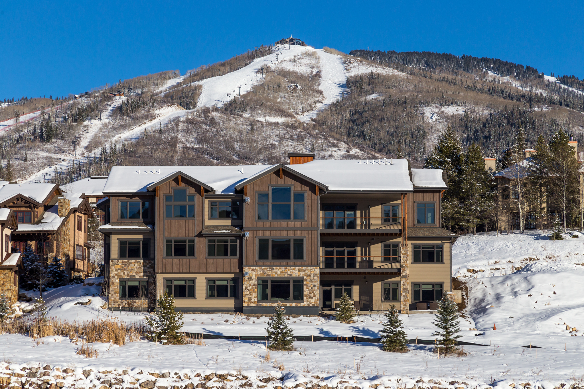 1275 Eagle Glen Drive Unit #300 