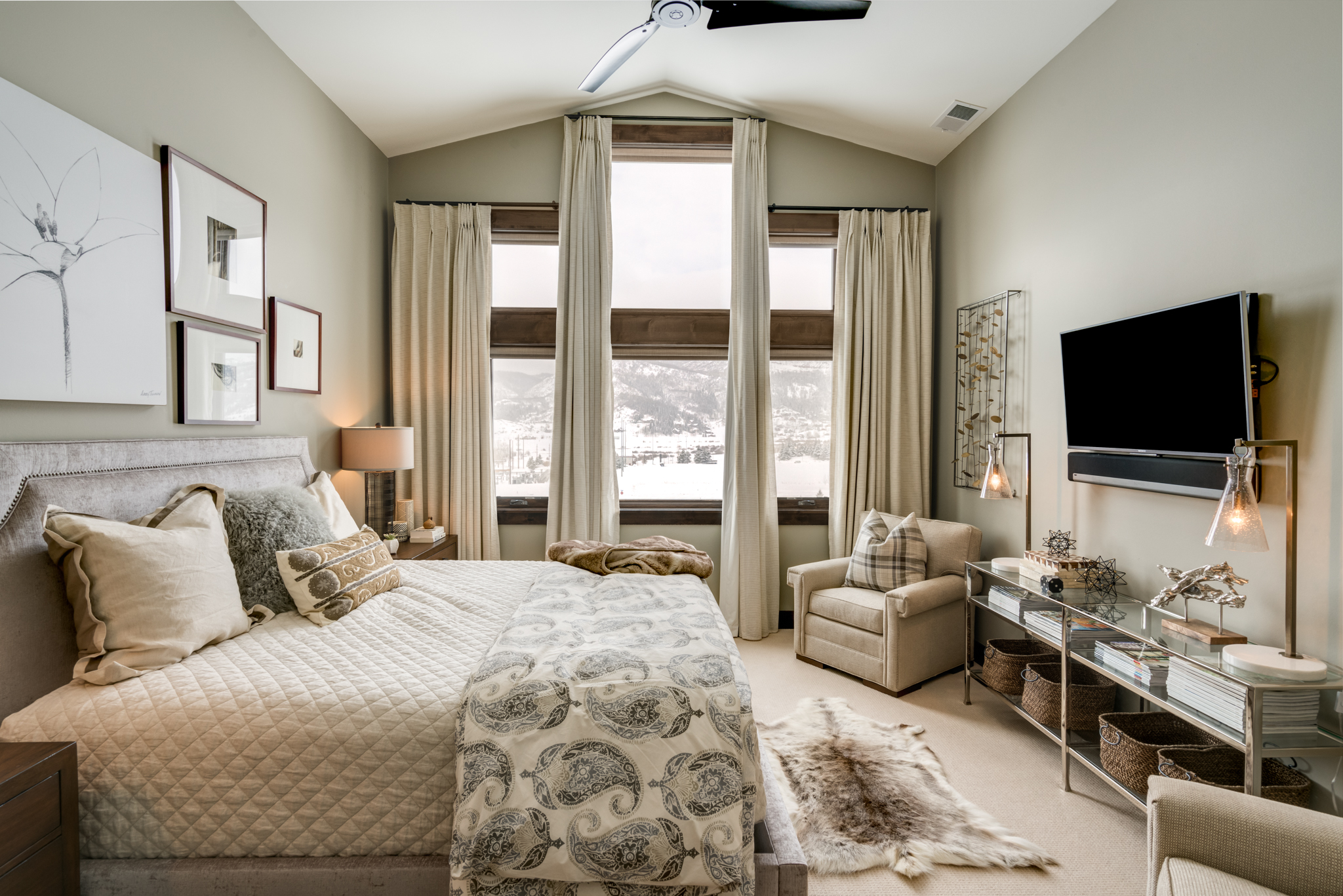 1275 Eagle Glen Drive Unit #300 