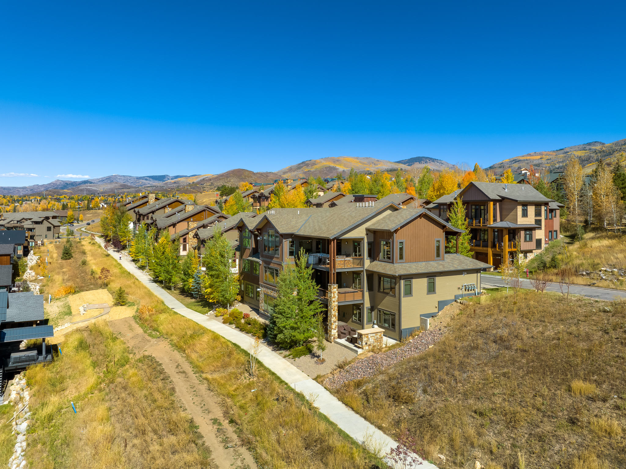 1275 Eagle Glen Drive Unit #300 