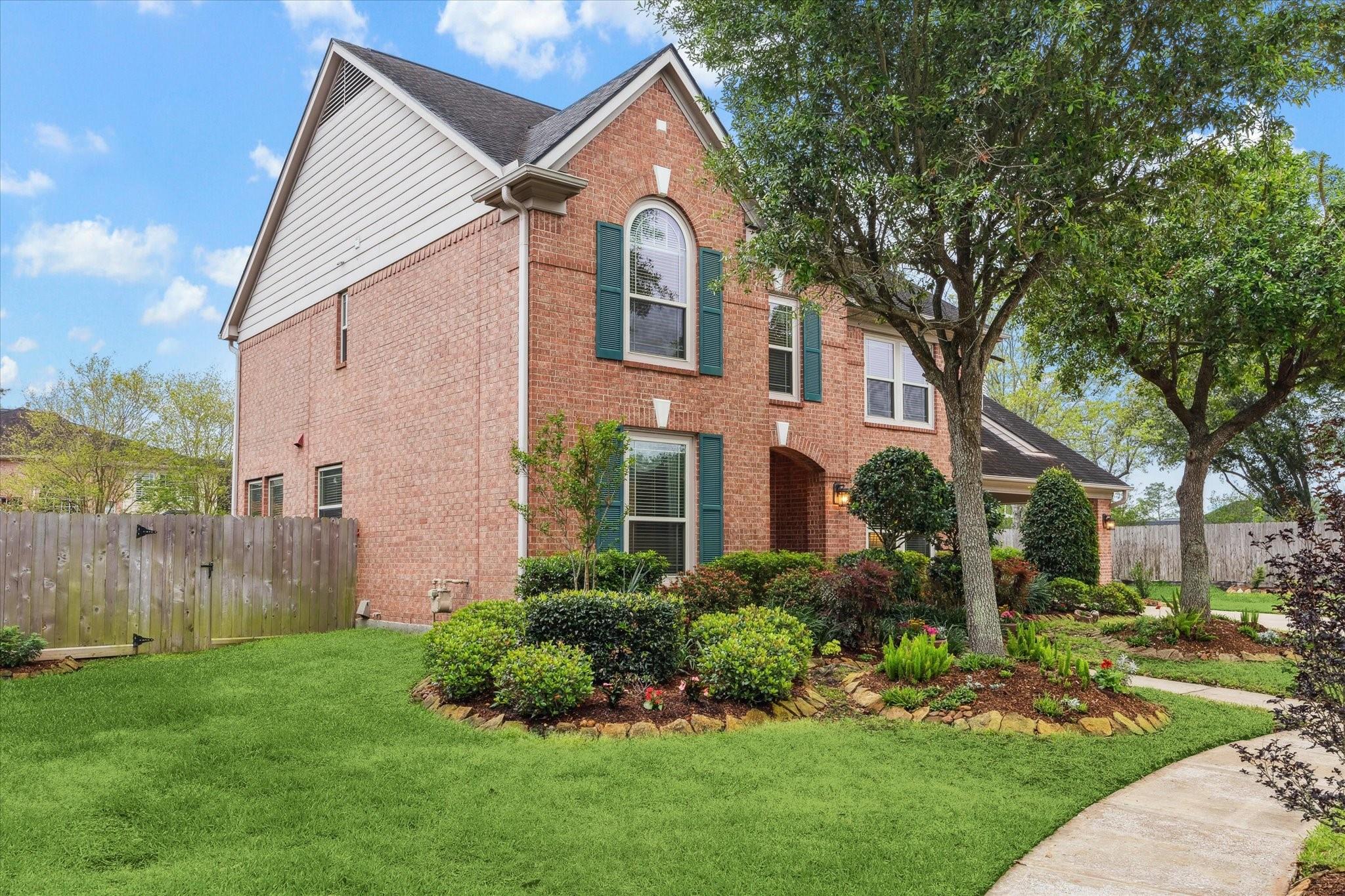 4302 Towering Oak Court