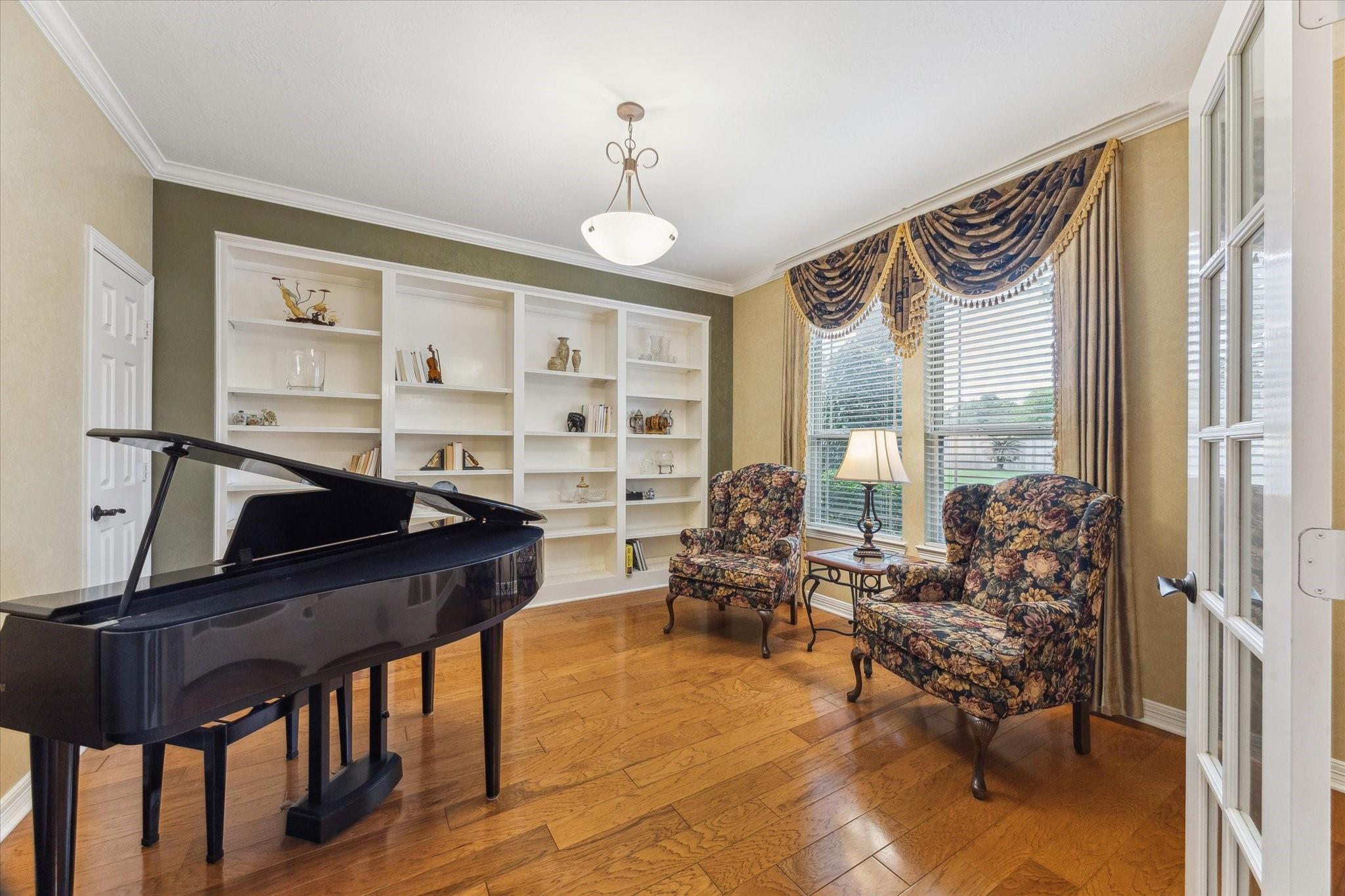 4302 Towering Oak Court