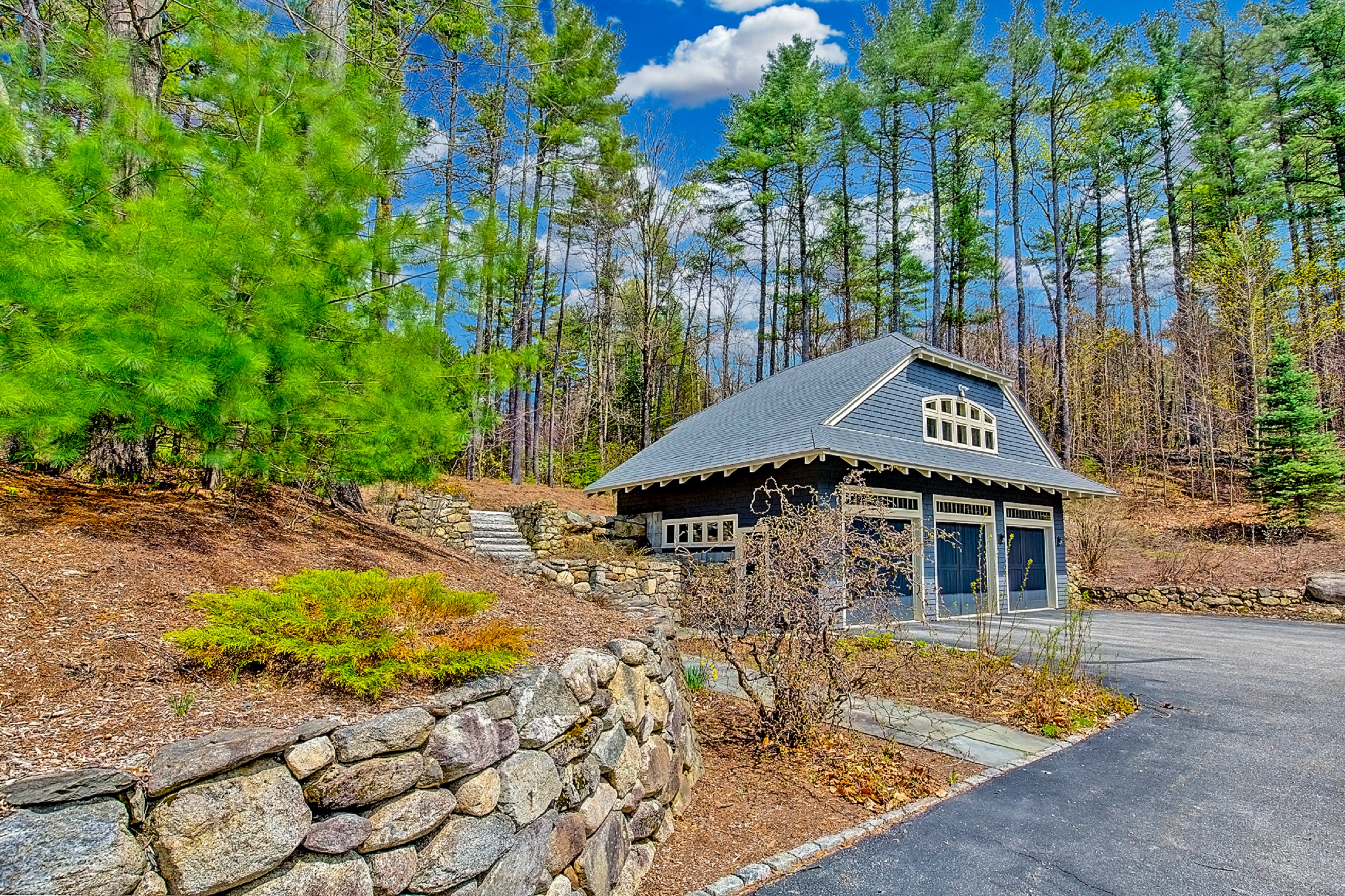 70 Lodge Lane
