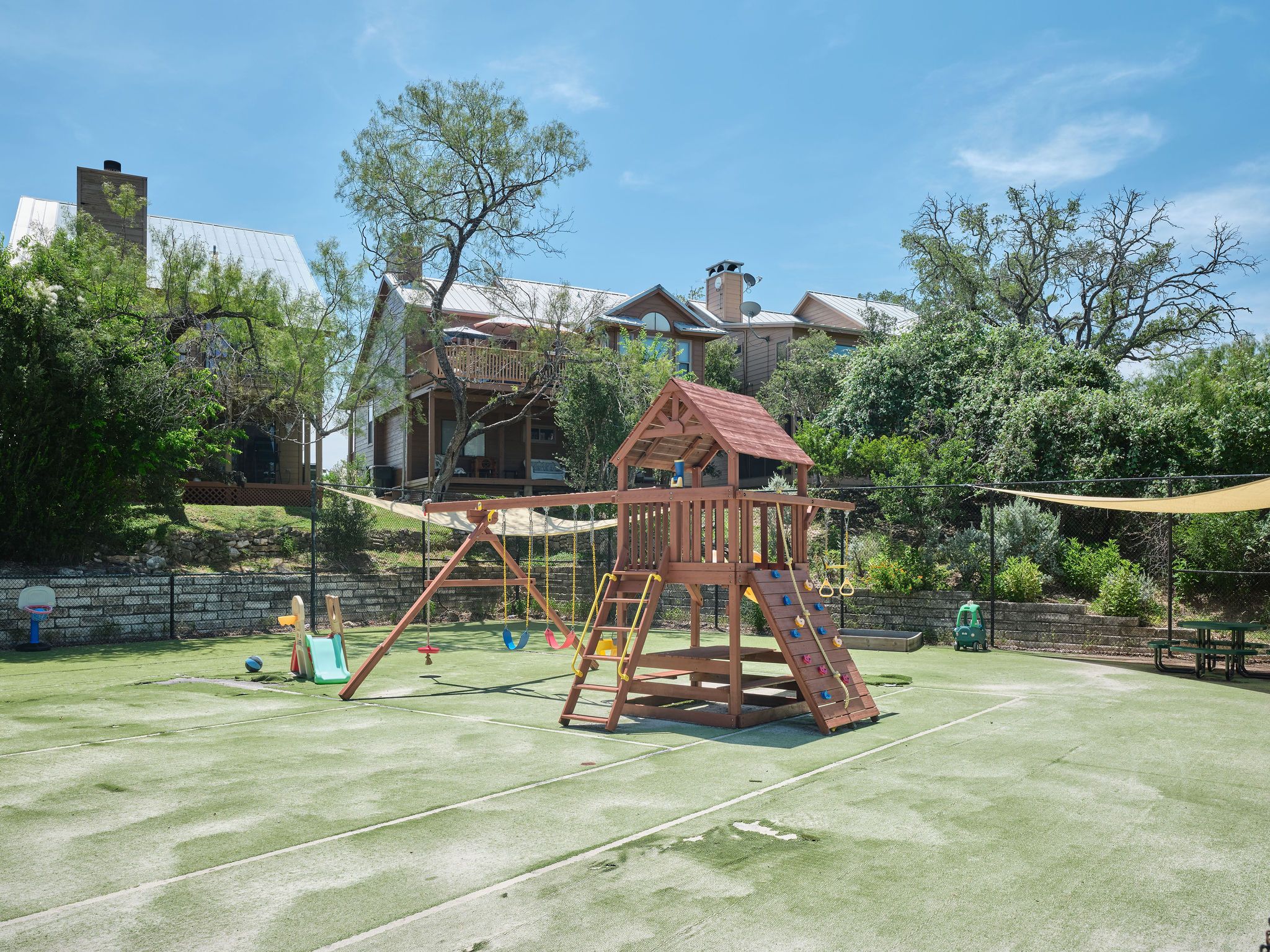 601 Wesley Ridge Drive 