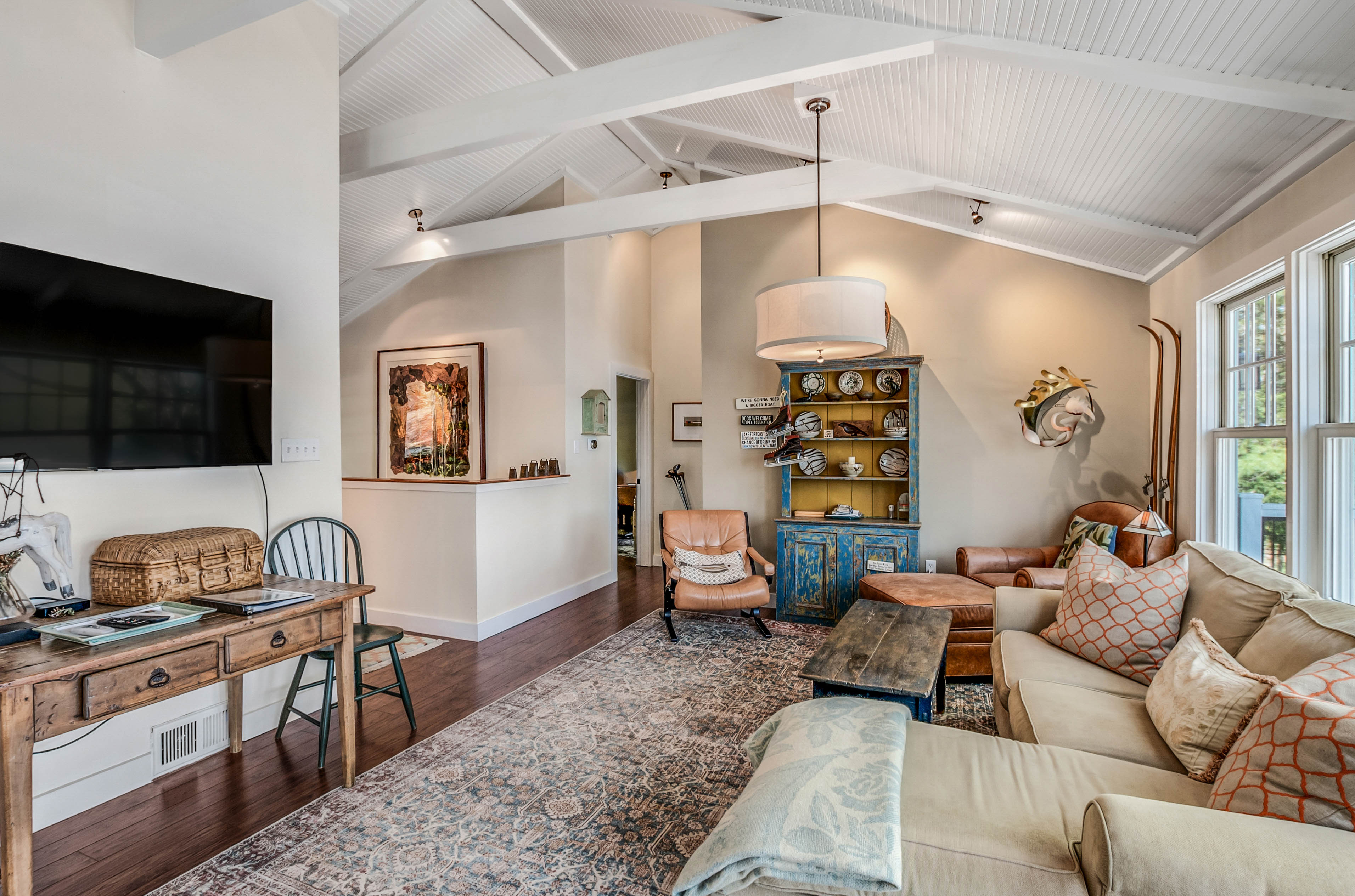 221 Lamson Lane