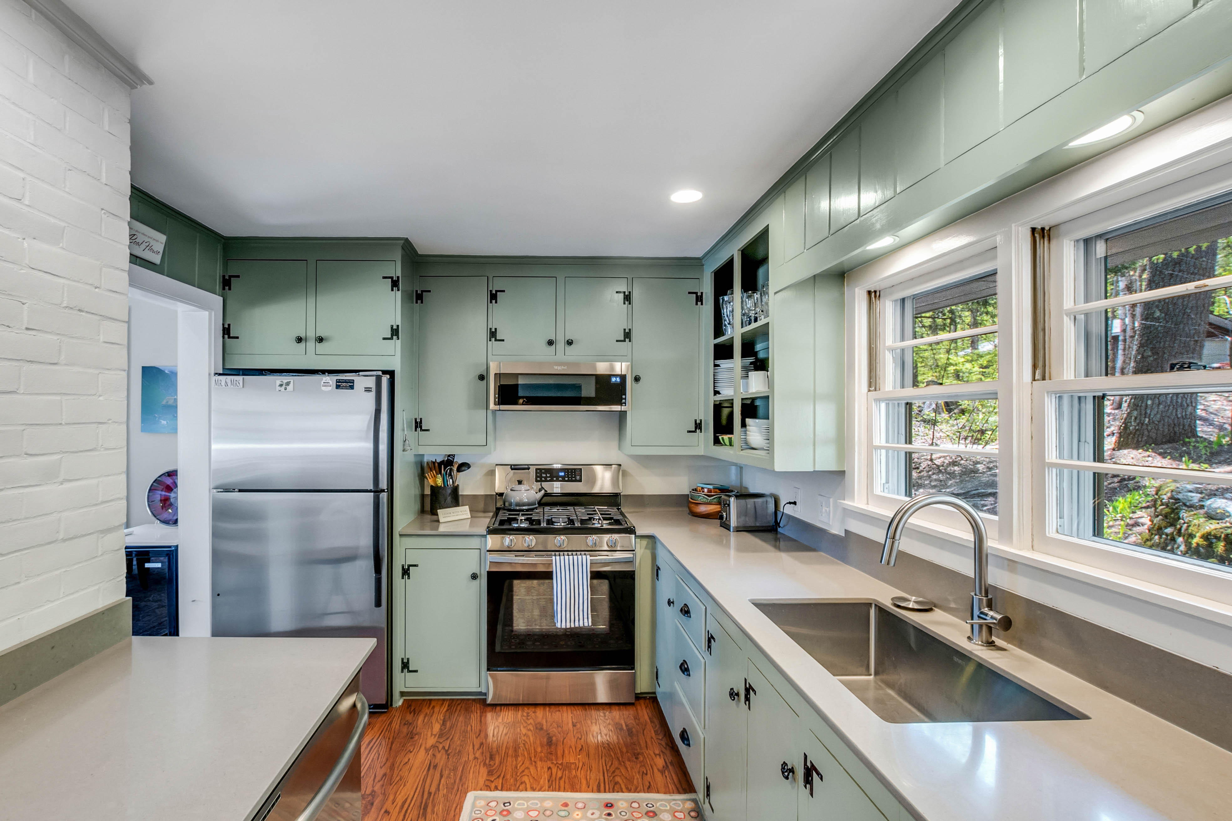 221 Lamson Lane