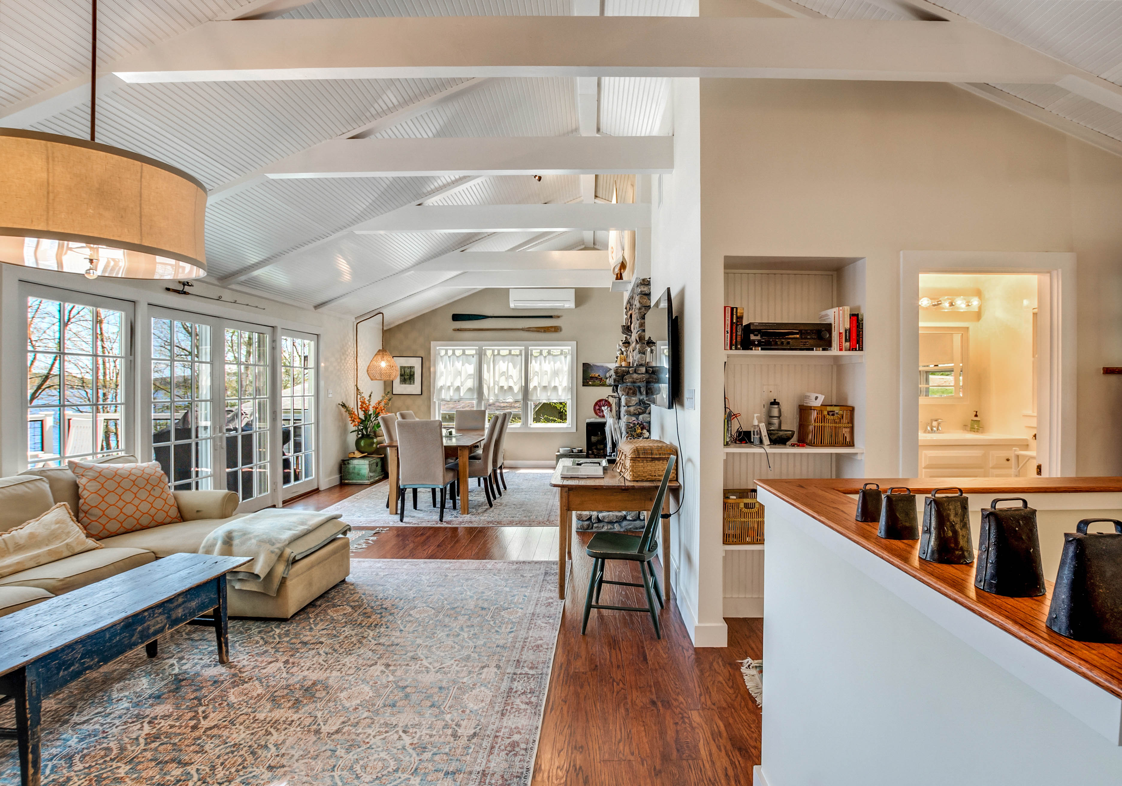 221 Lamson Lane