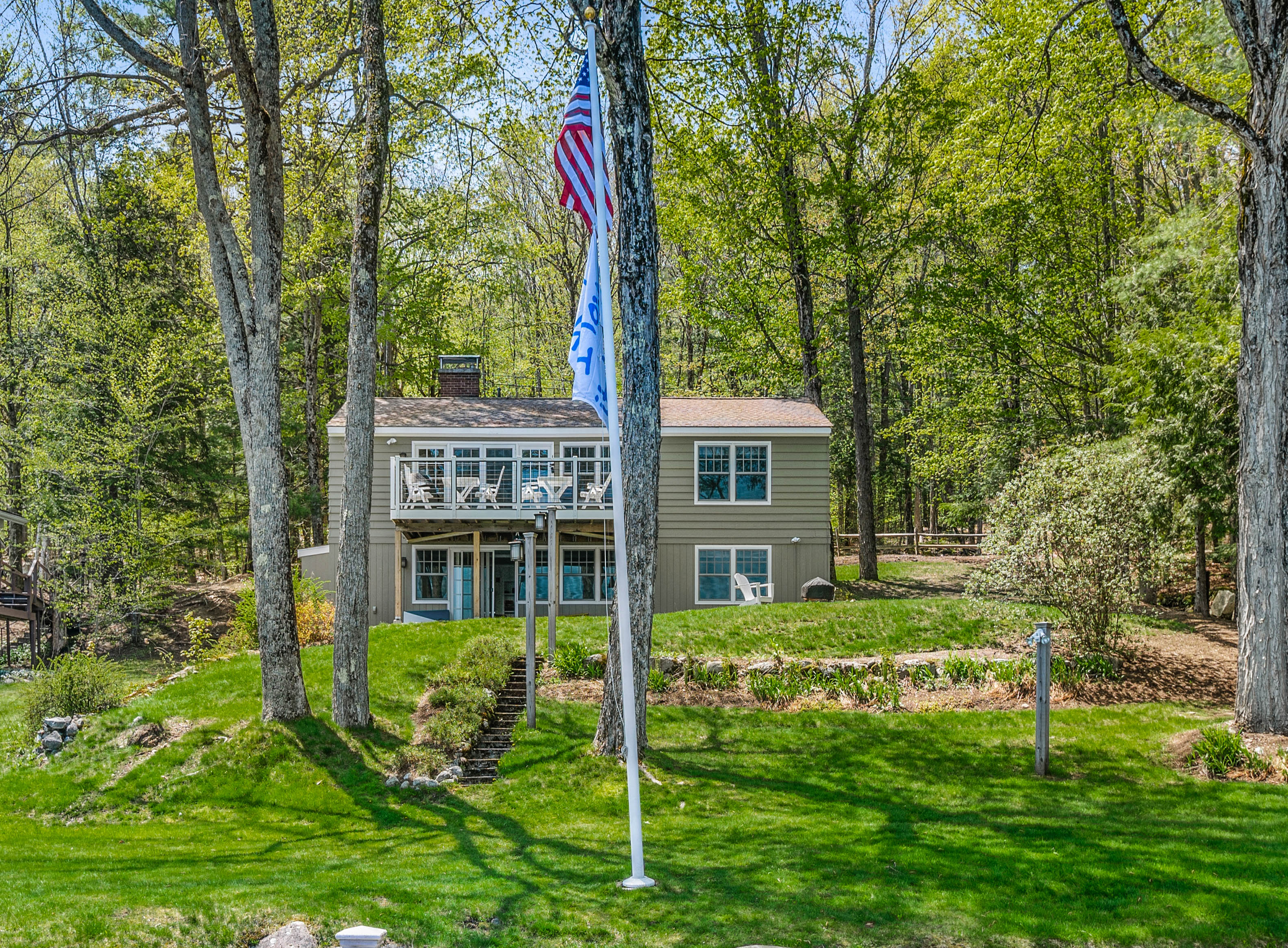 221 Lamson Lane