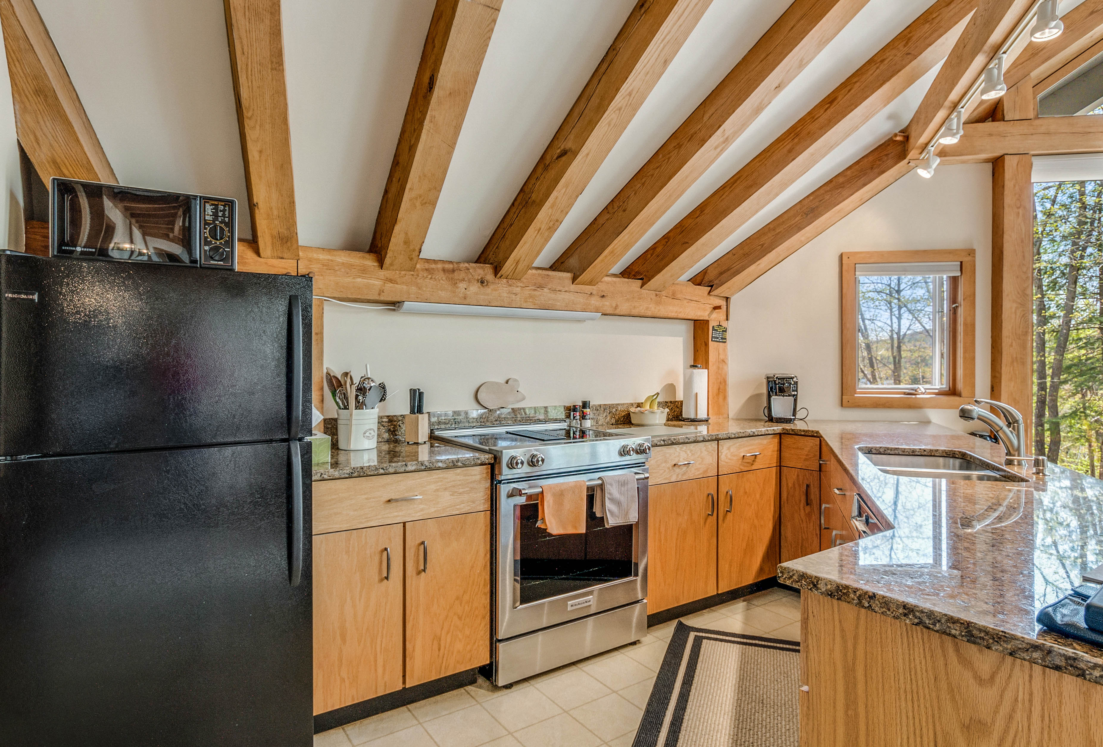 386 Bay Point Road