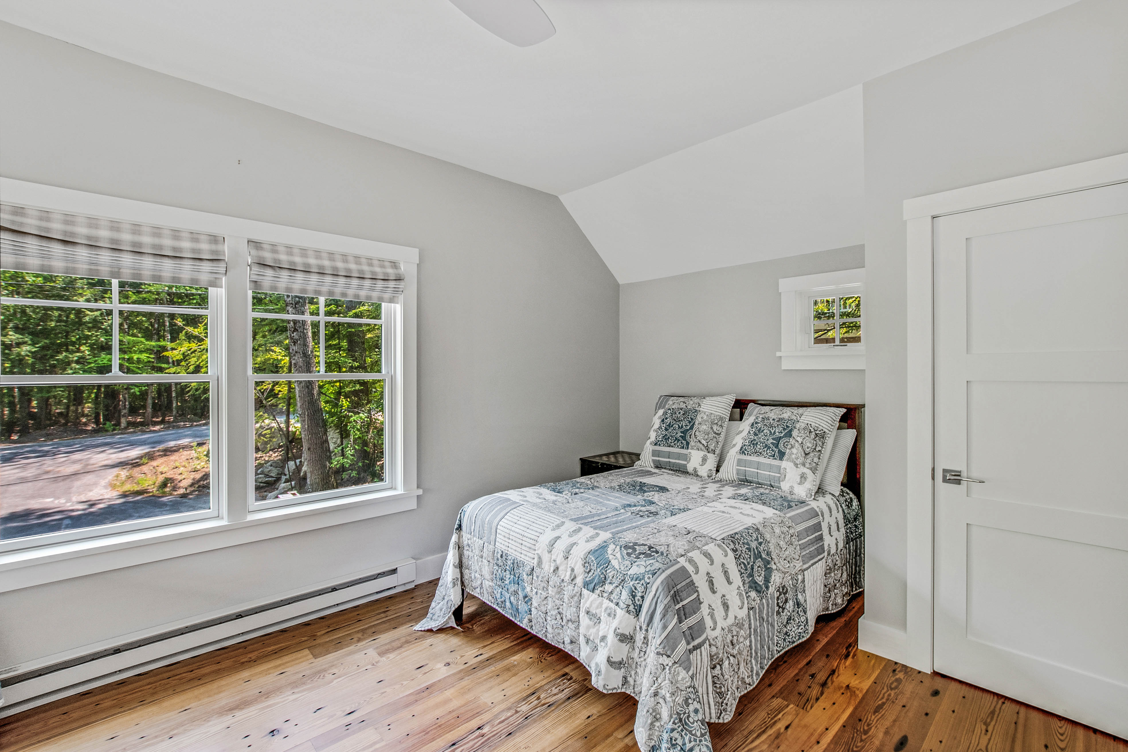 368 Bowles Road