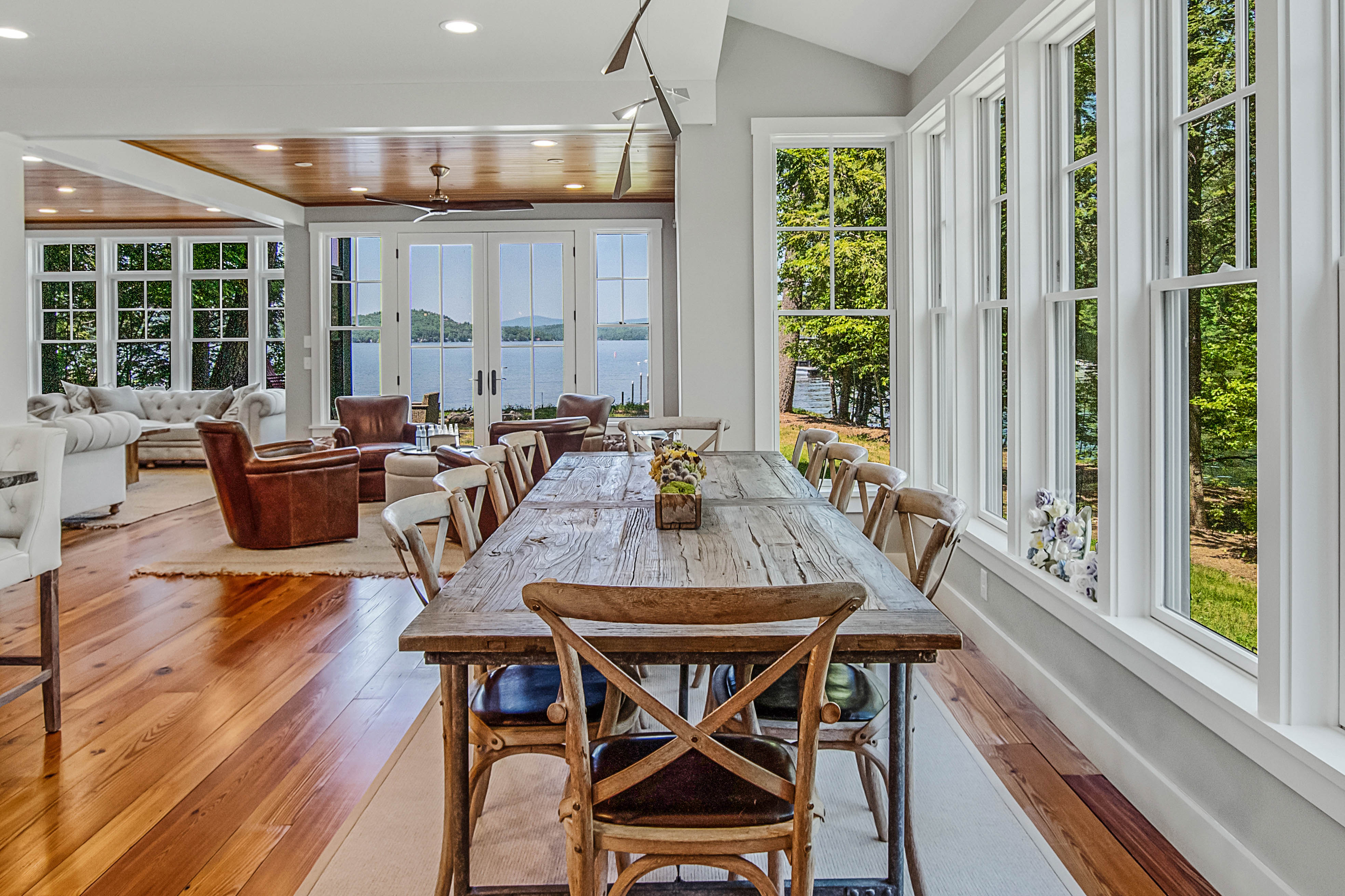 368 Bowles Road