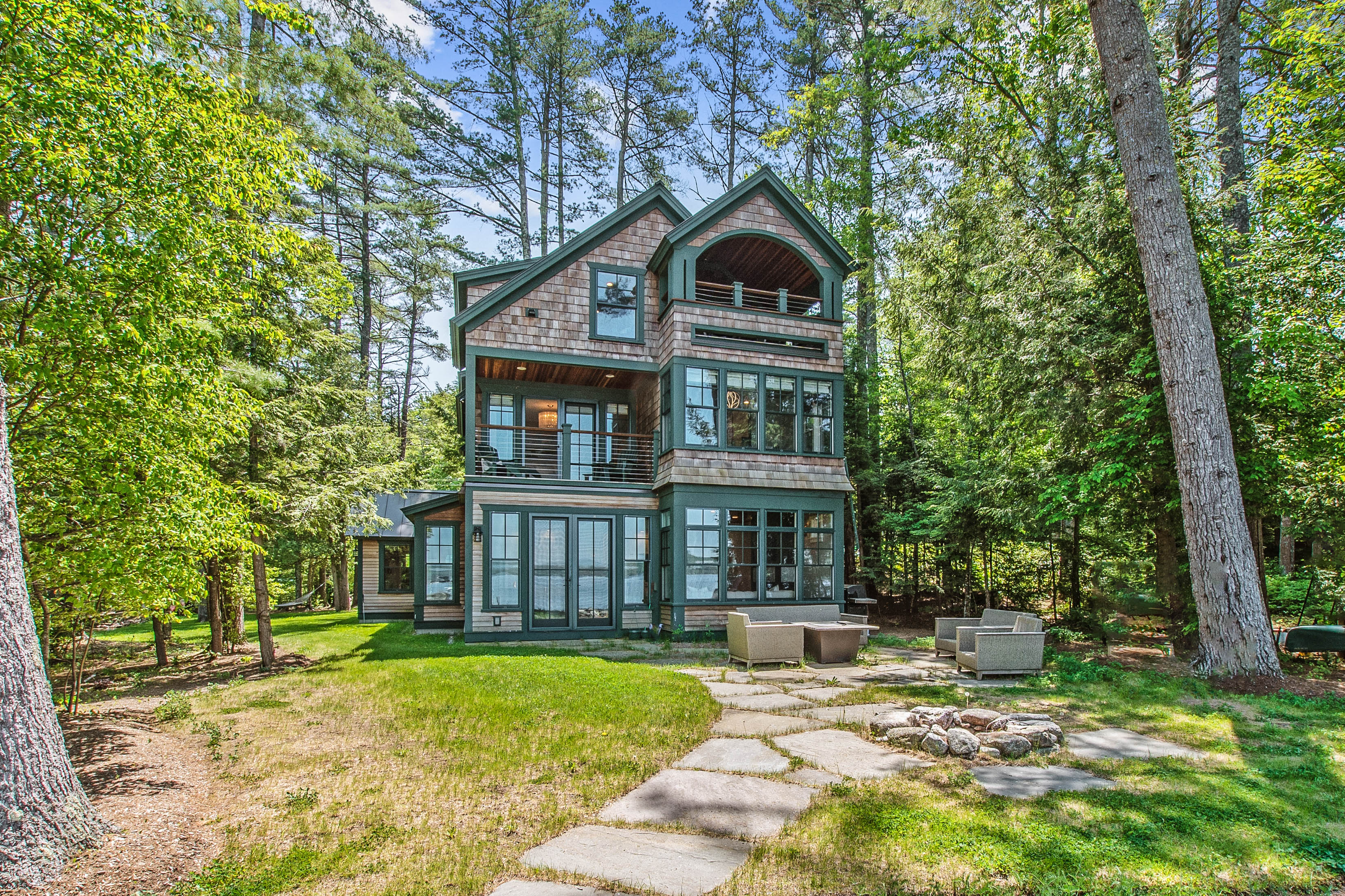 368 Bowles Road