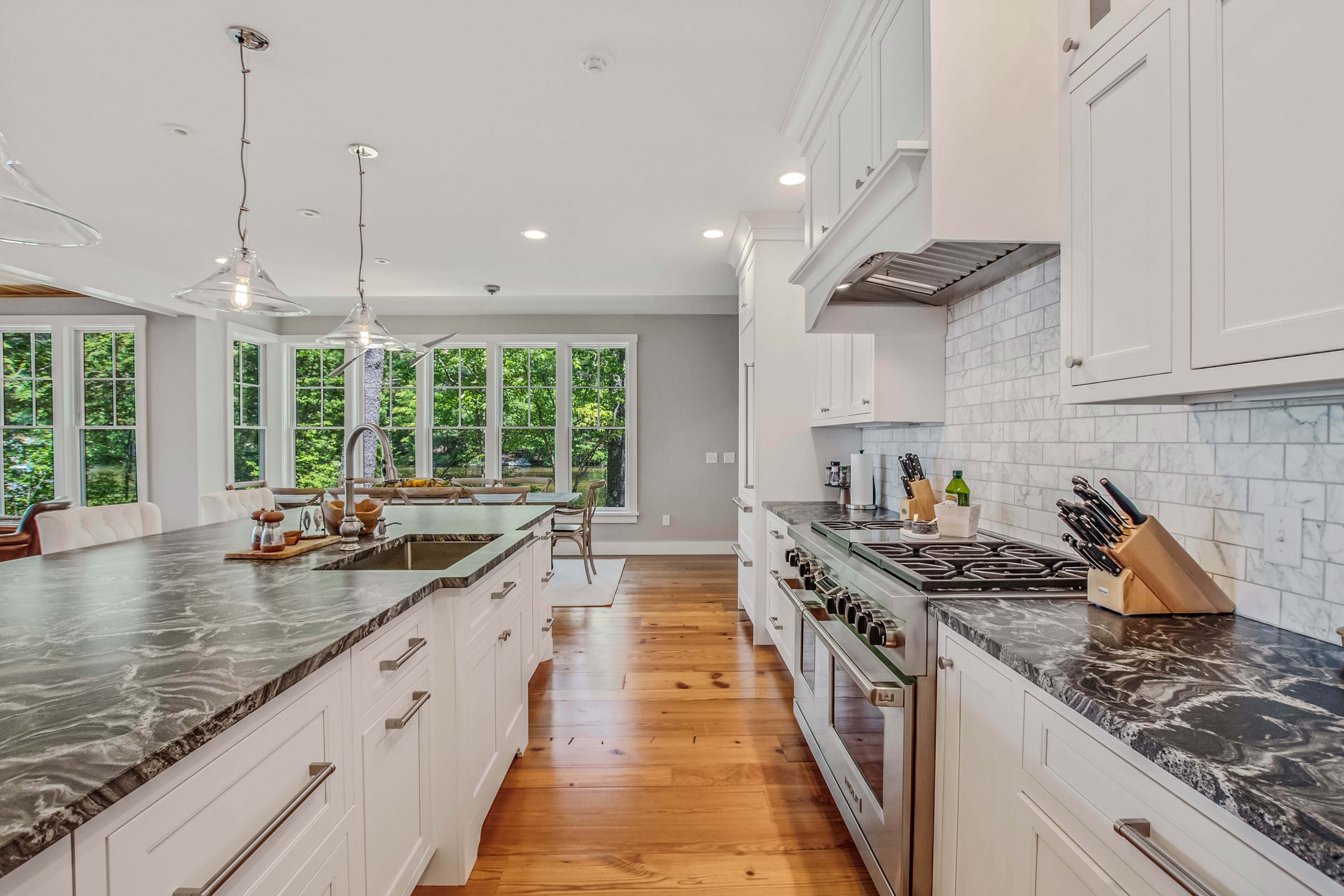 368 Bowles Road