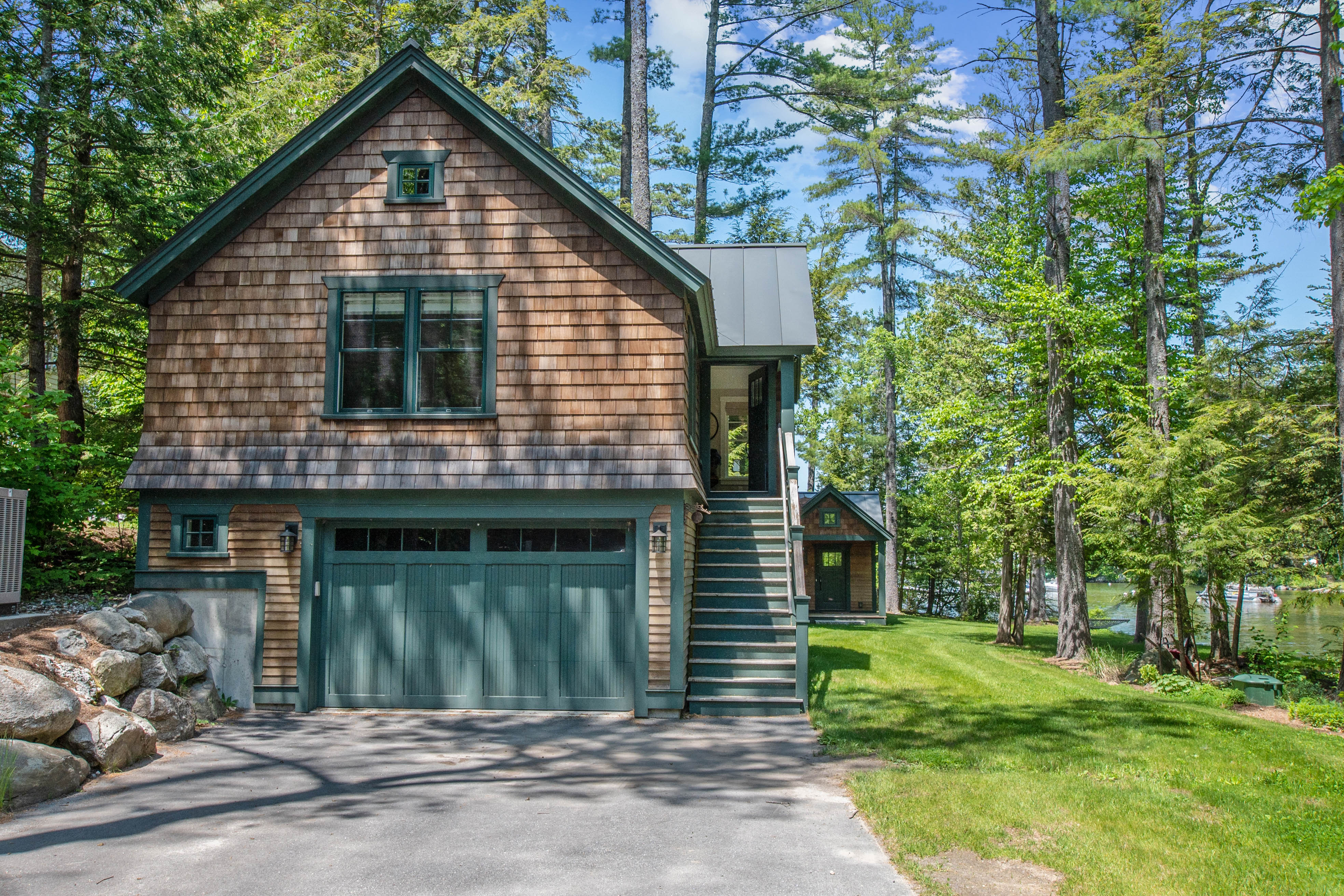 368 Bowles Road