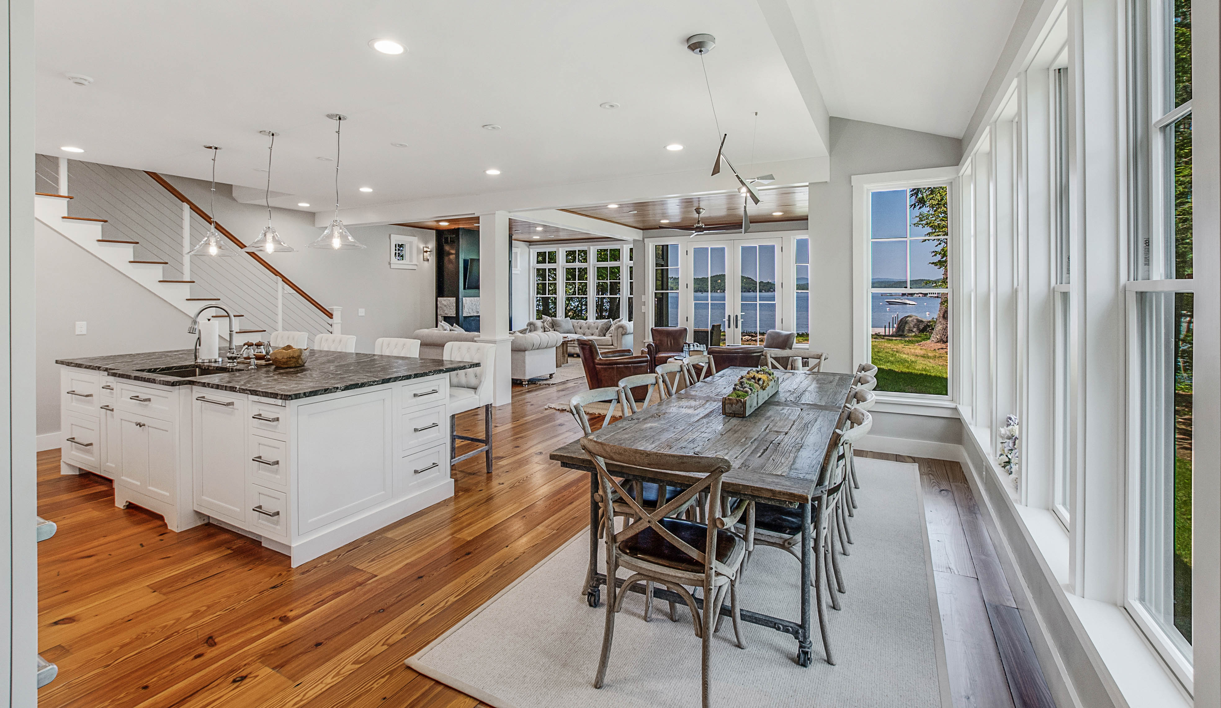 368 Bowles Road