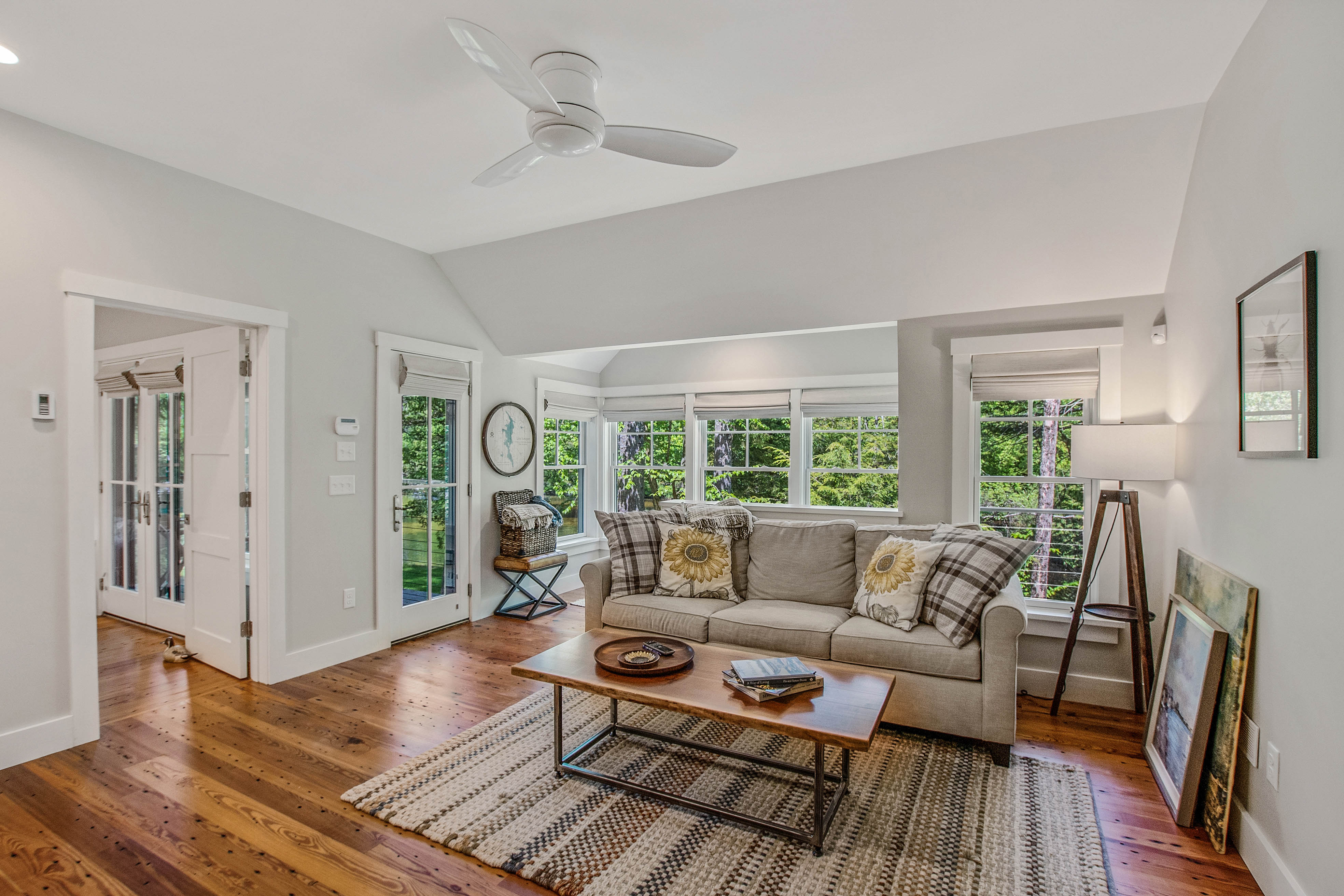 368 Bowles Road
