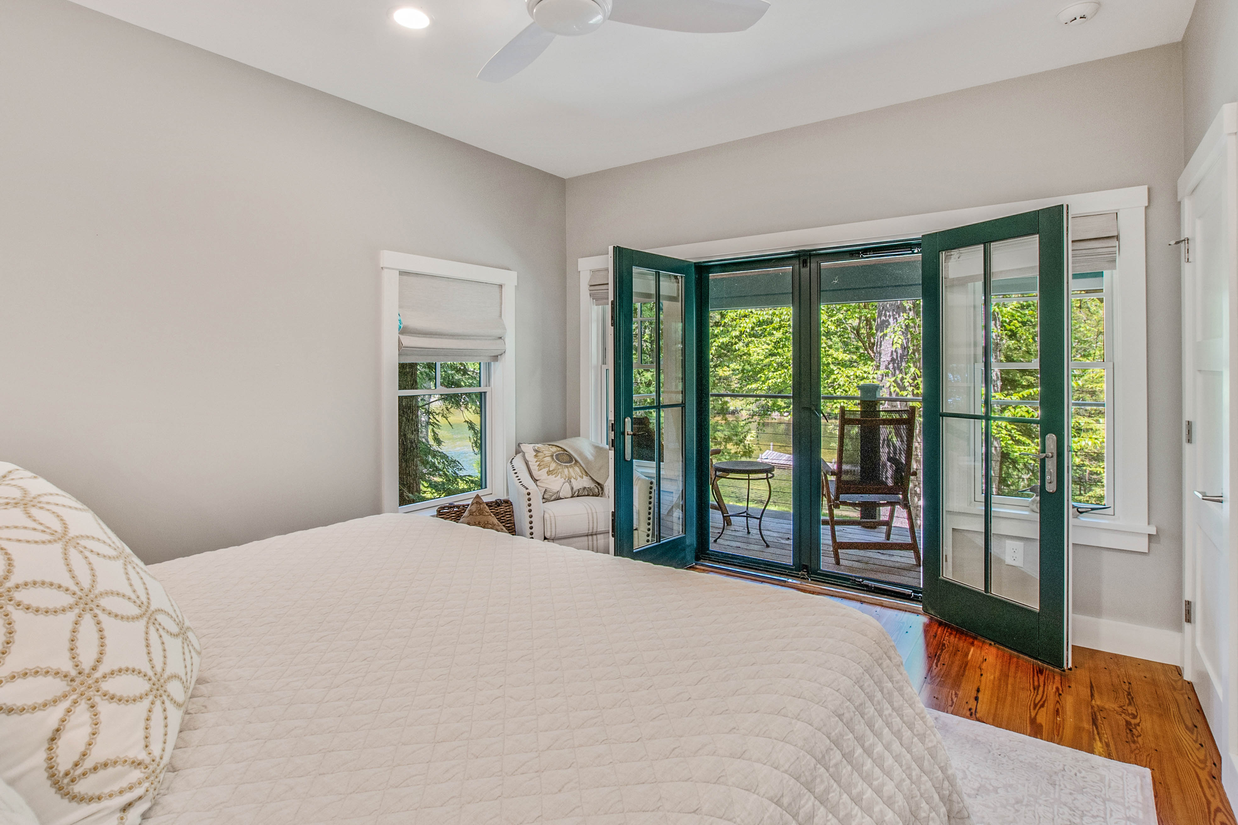 368 Bowles Road