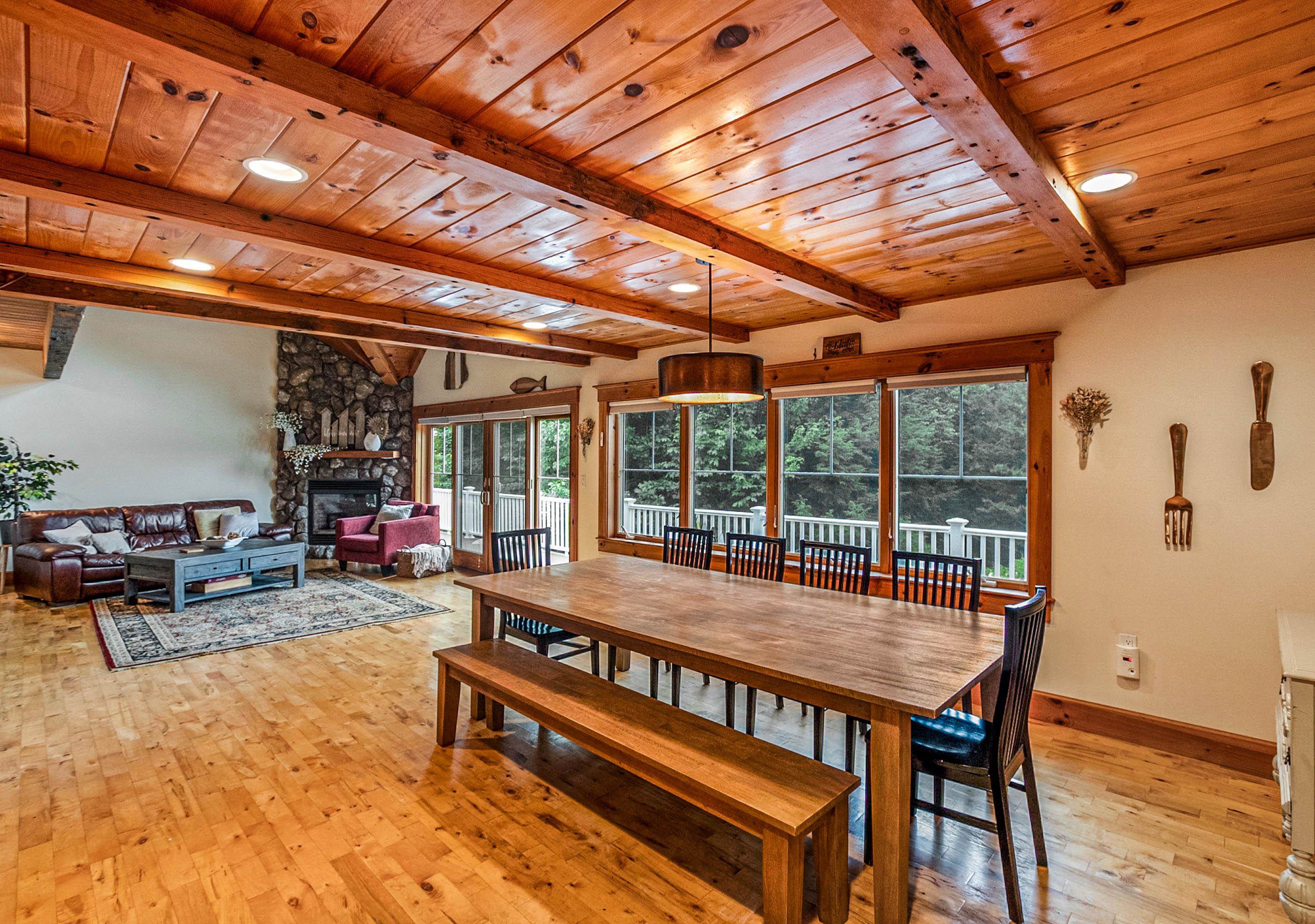 4 Fox Hollow Road