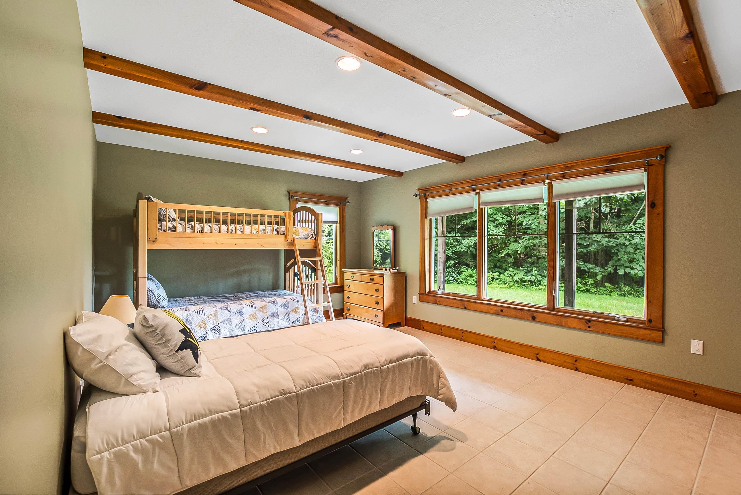 4 Fox Hollow Road