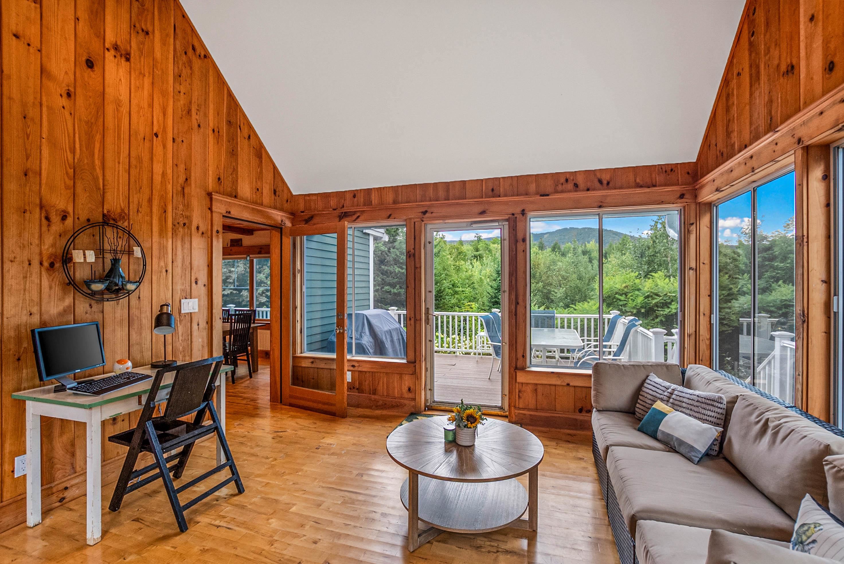 4 Fox Hollow Road