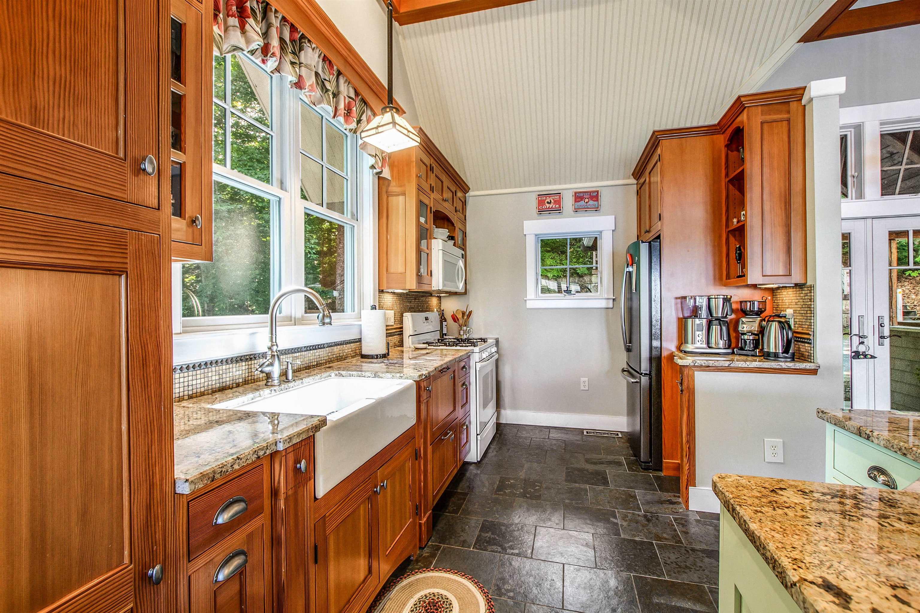 16 Edgemont Landing